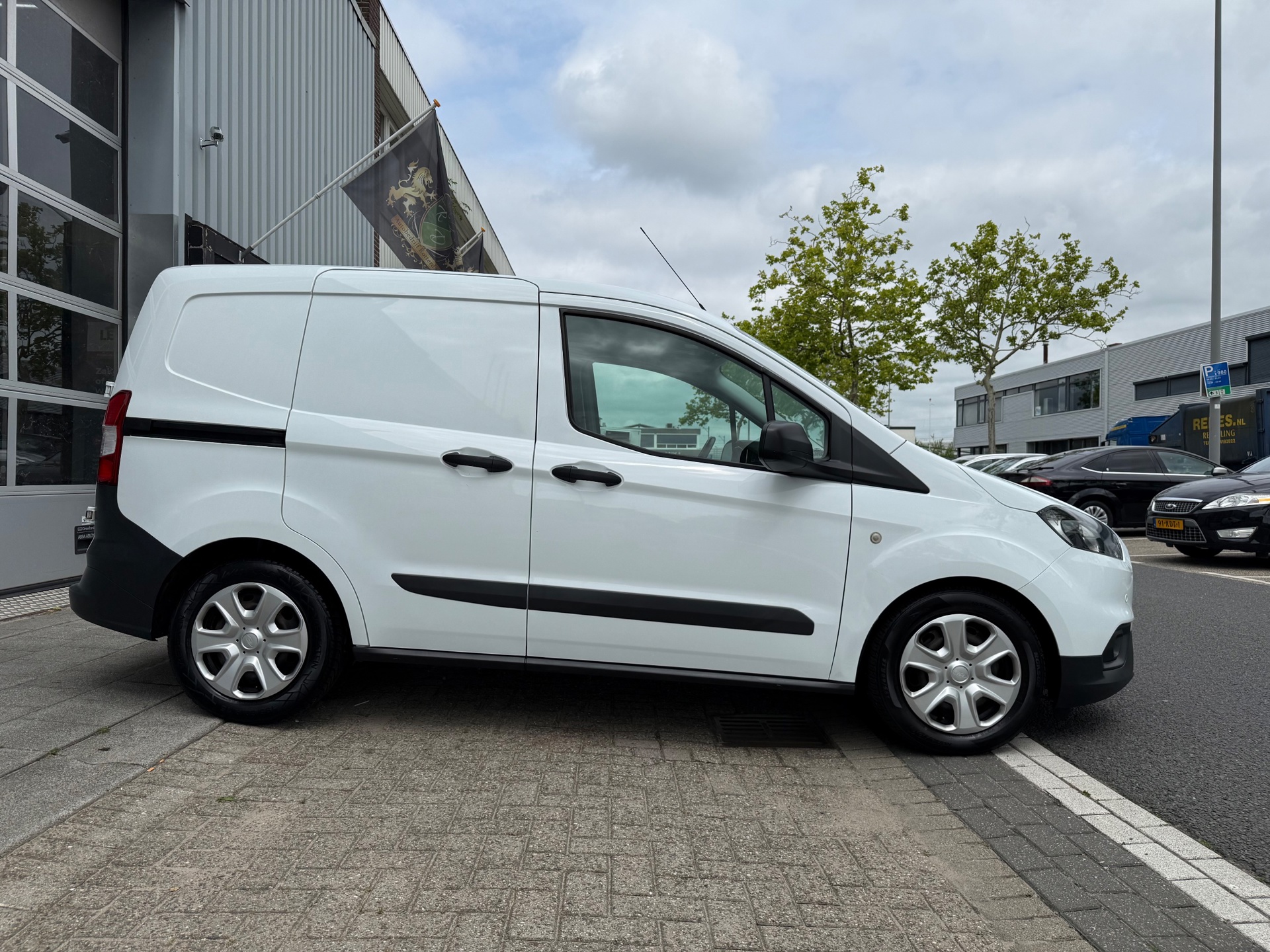 Foto van Ford Transit Courier