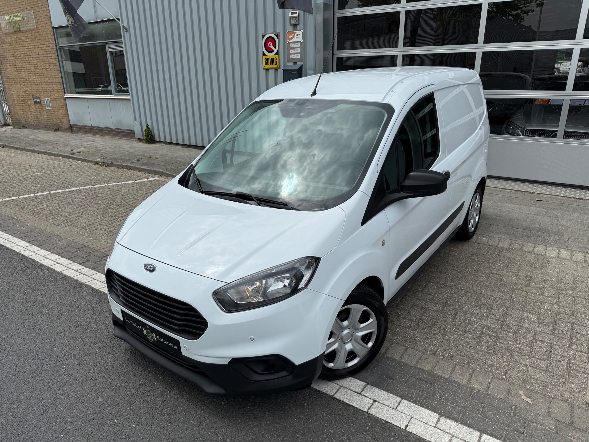 Foto van Ford Transit Courier