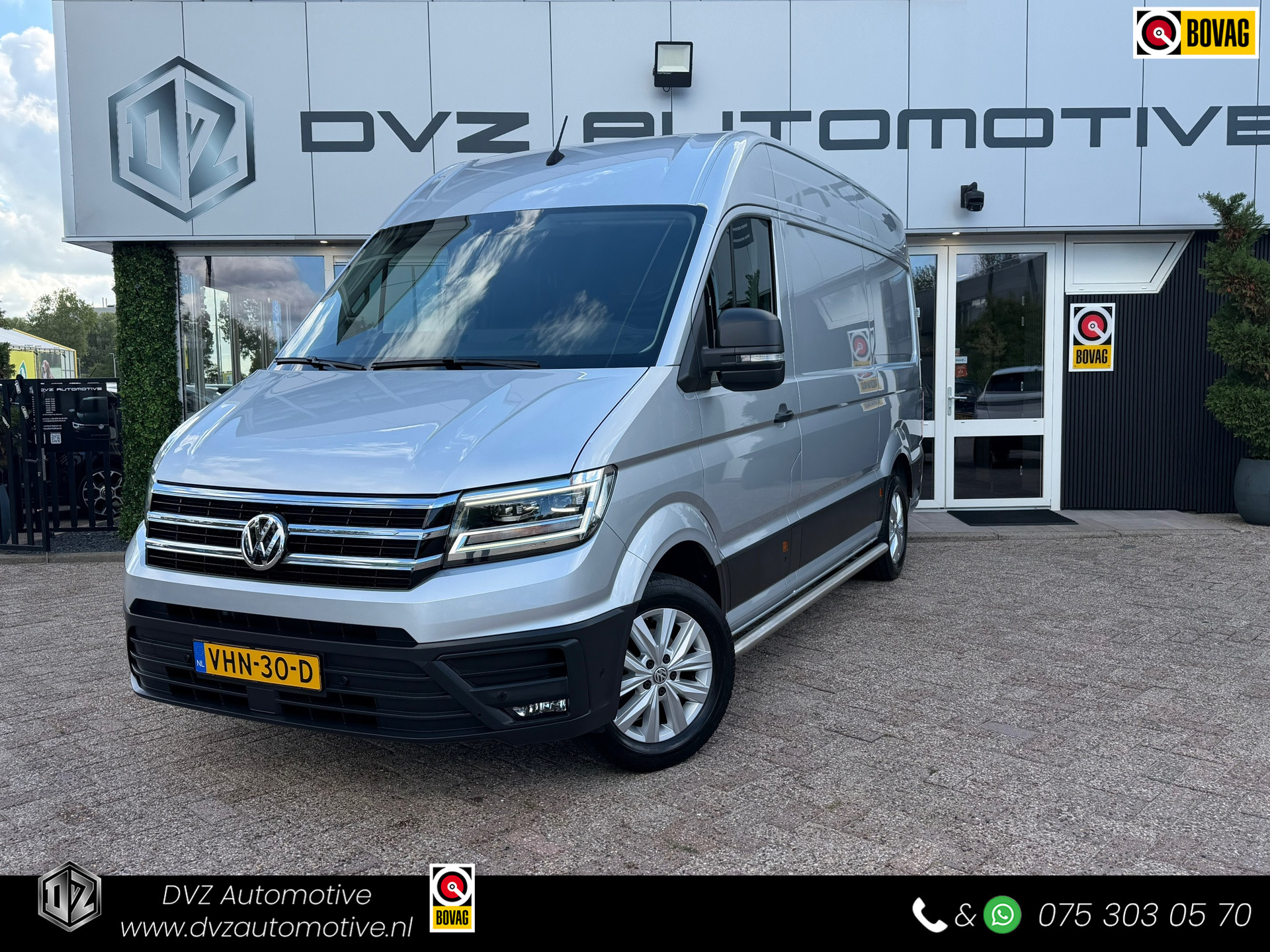 Volkswagen Crafter 35 2.0 TDI DSG L3H3 Exclusive Edition | Camera | ACC | Winter Pack | Trekhaak 2020 - voorkant
