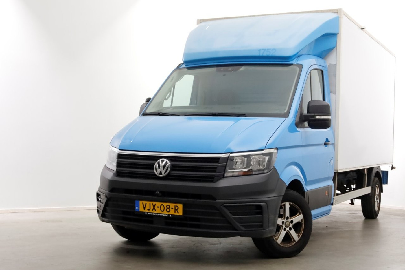 Volkswagen Crafter 35 2.0 TDI E6 Bakwagen met achterdeuren 2-Persoons 04-2021 2021 - voorkant