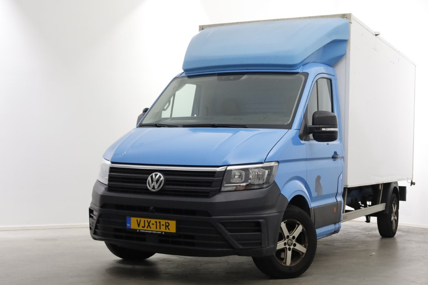 Volkswagen Crafter 35 2.0 TDI E6 Bakwagen met achterdeuren 2-Persoons 04-2021 2021 - voorkant