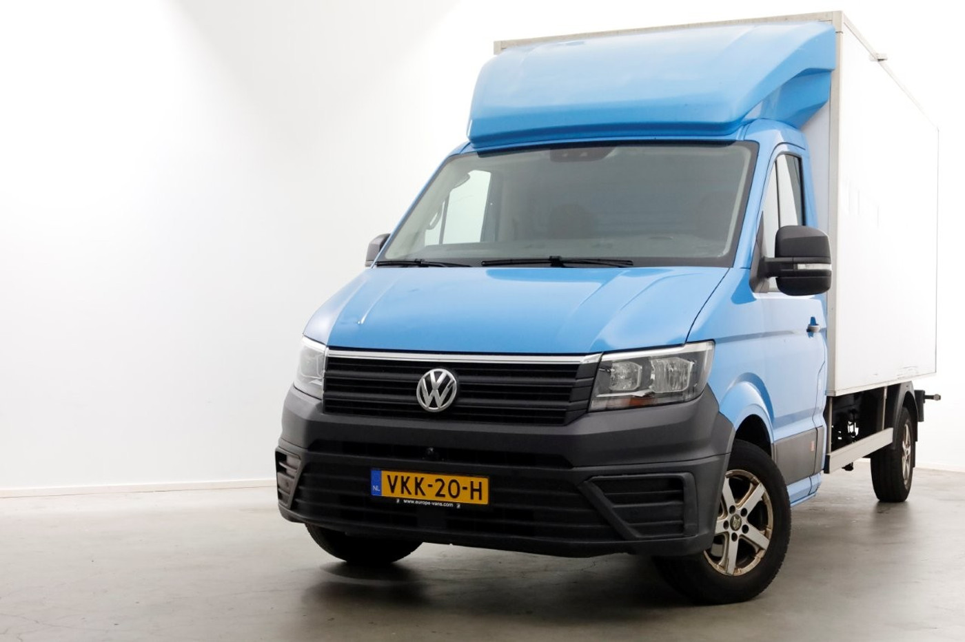 Volkswagen Crafter 35 2.0 TDI E6 Bakwagen met achterdeuren 2-Persoons 05-2021 2021 - voorkant