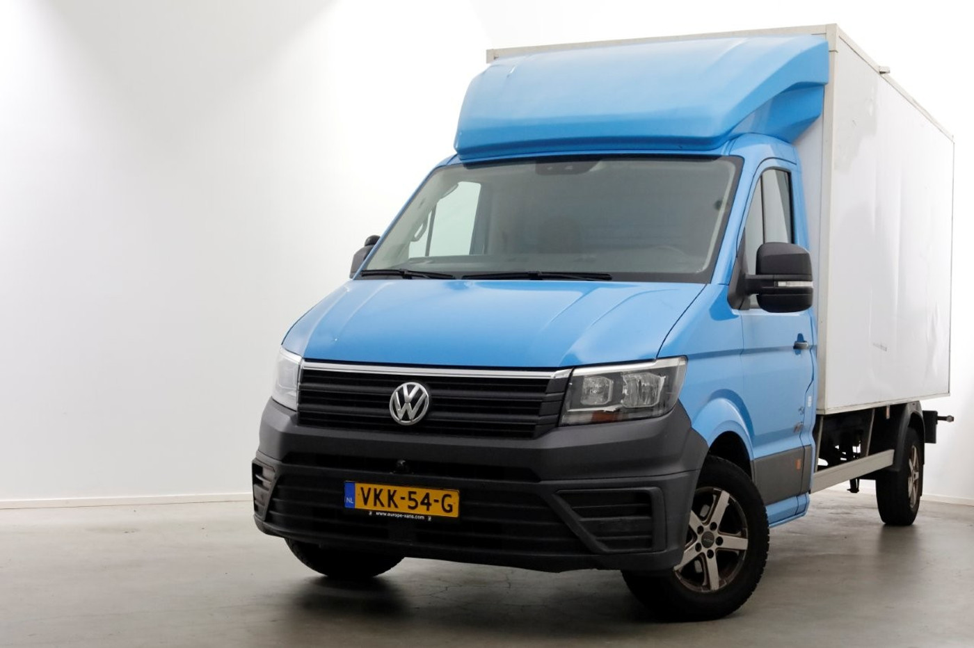 Volkswagen Crafter 35 2.0 TDI E6 Bakwagen met achterdeuren 2-Persoons 05-2021 2021 - voorkant