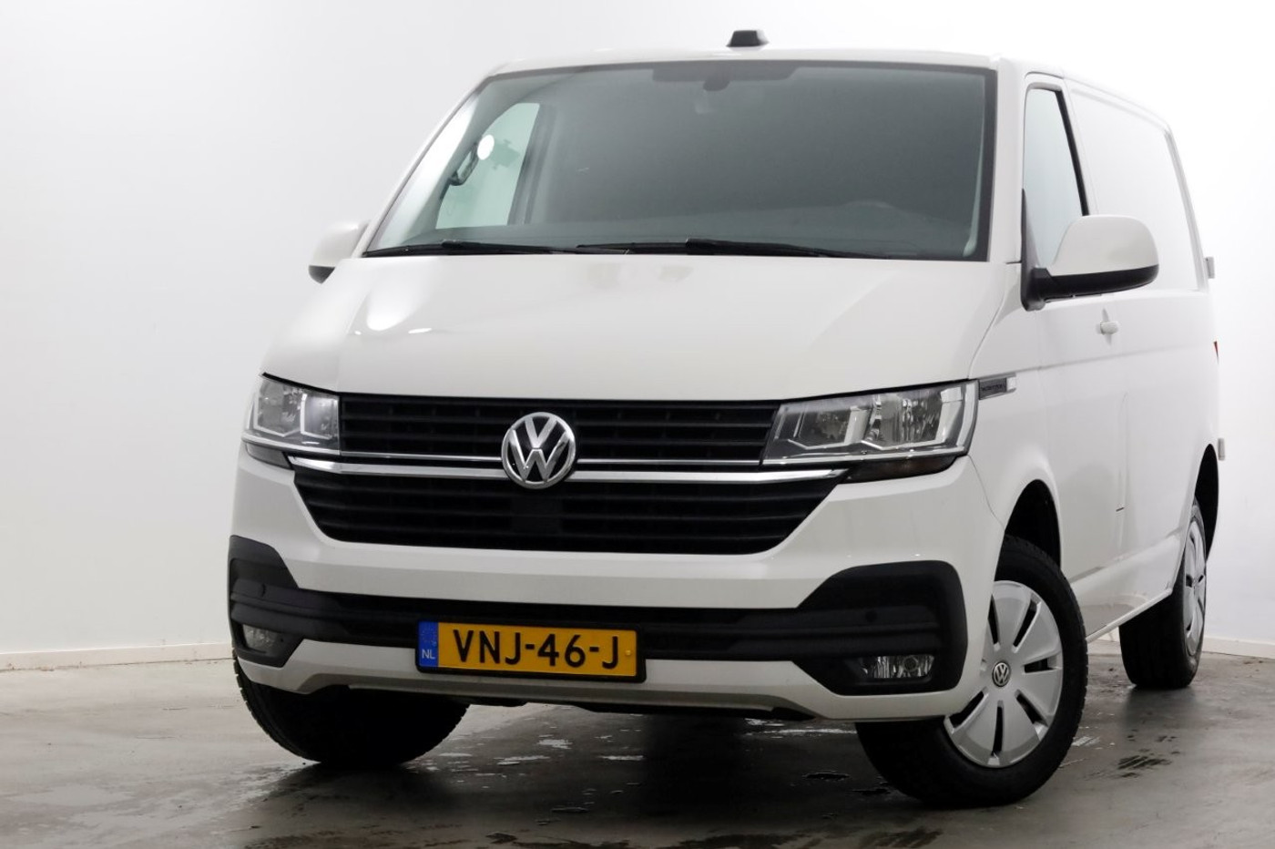 Volkswagen Transporter T6.1 2.0 TDI 150pk DSG-Automaat L1H1 Airco/Camera 01-2022 2022 - voorkant