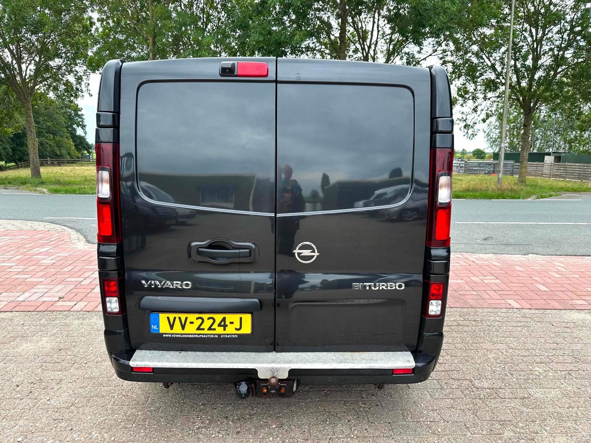 Foto van Opel Vivaro-b