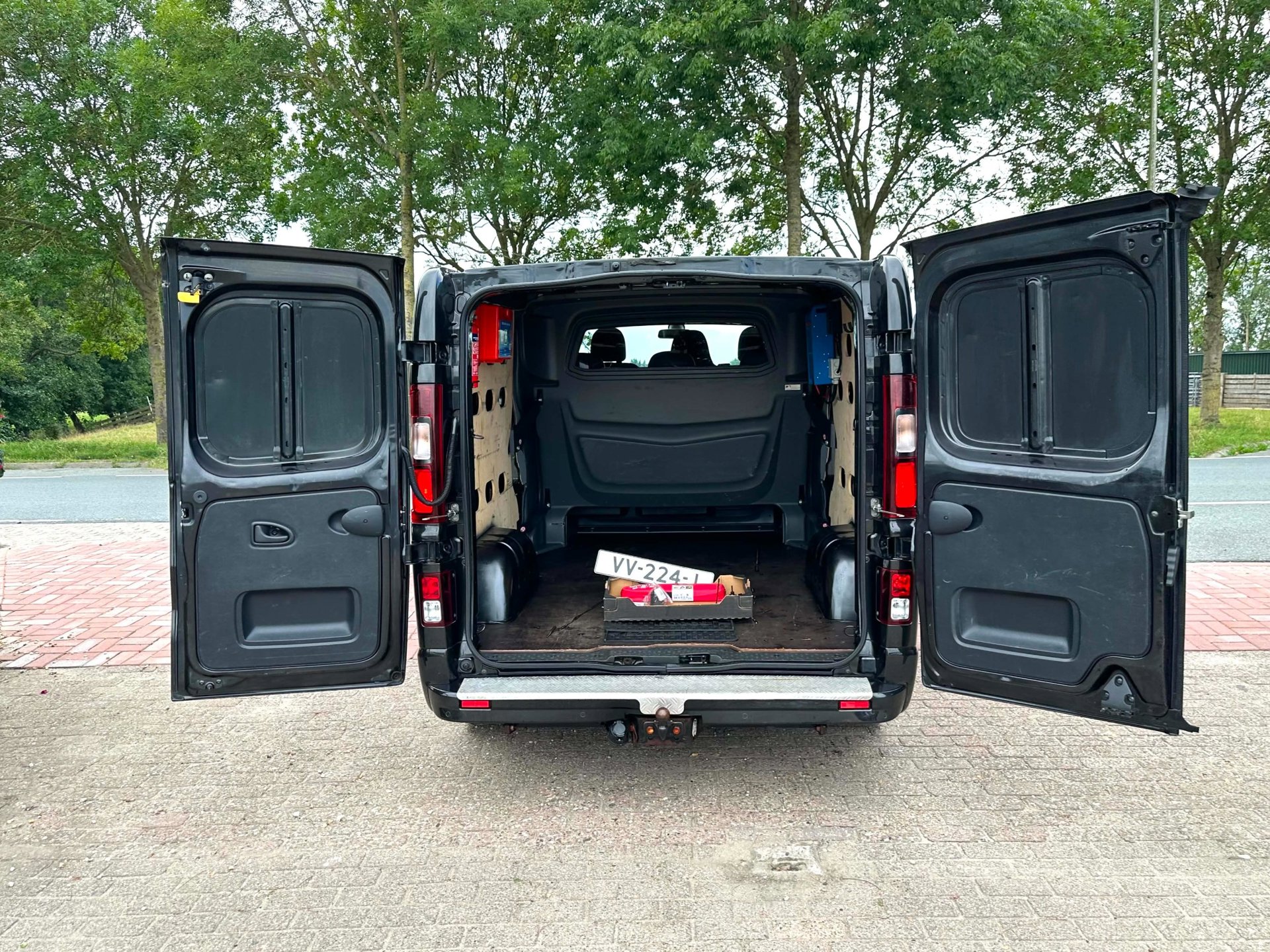 Foto van Opel Vivaro-b