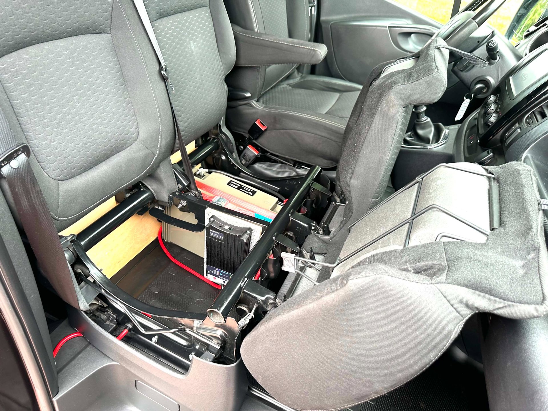 Foto van Opel Vivaro-b