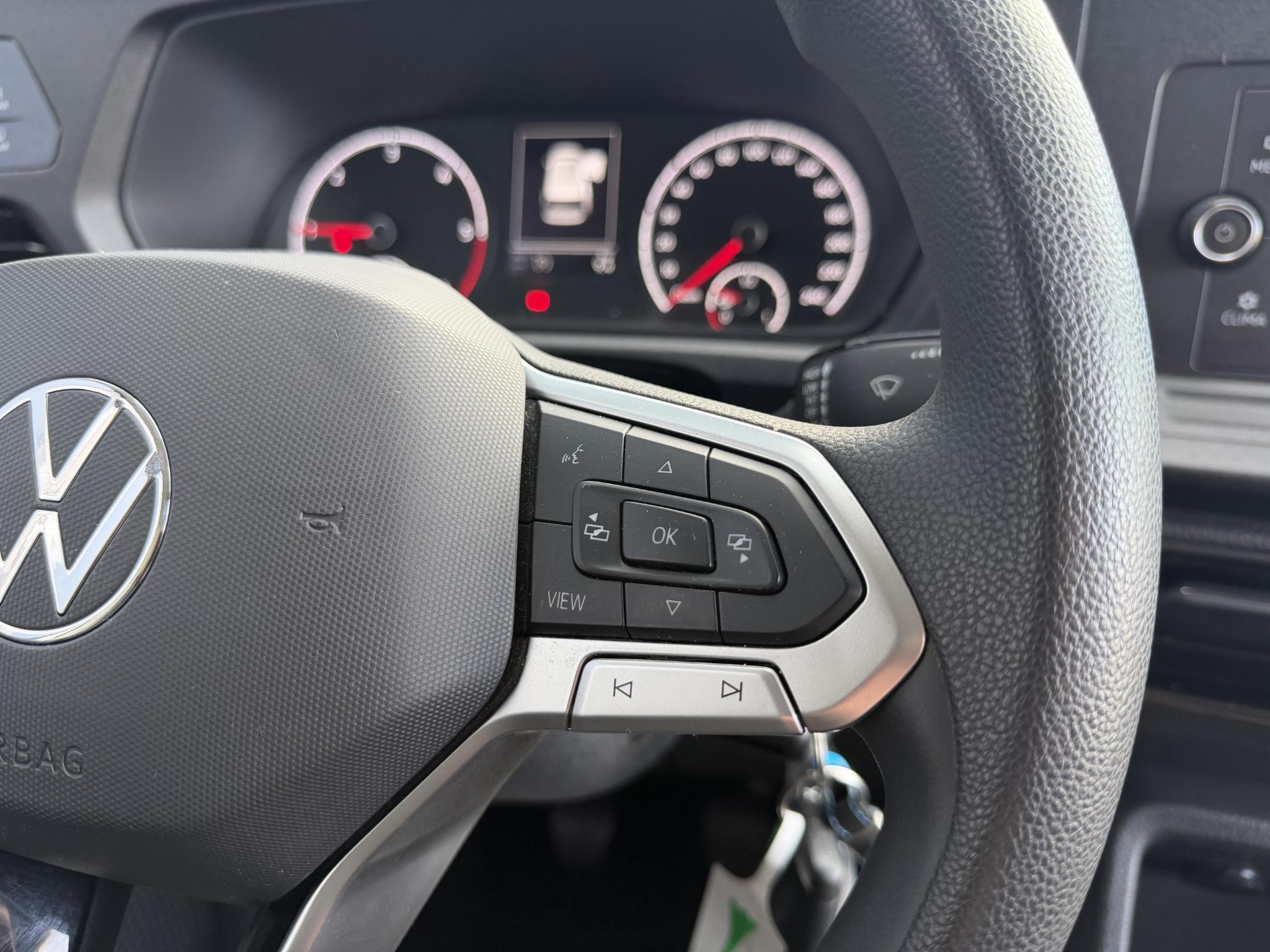 Foto van Volkswagen Caddy Modified Partition Wall