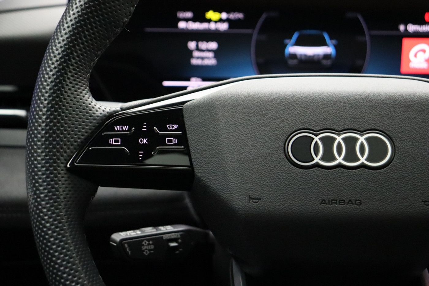 Foto van Audi Q6 Suv E-tron Quattro