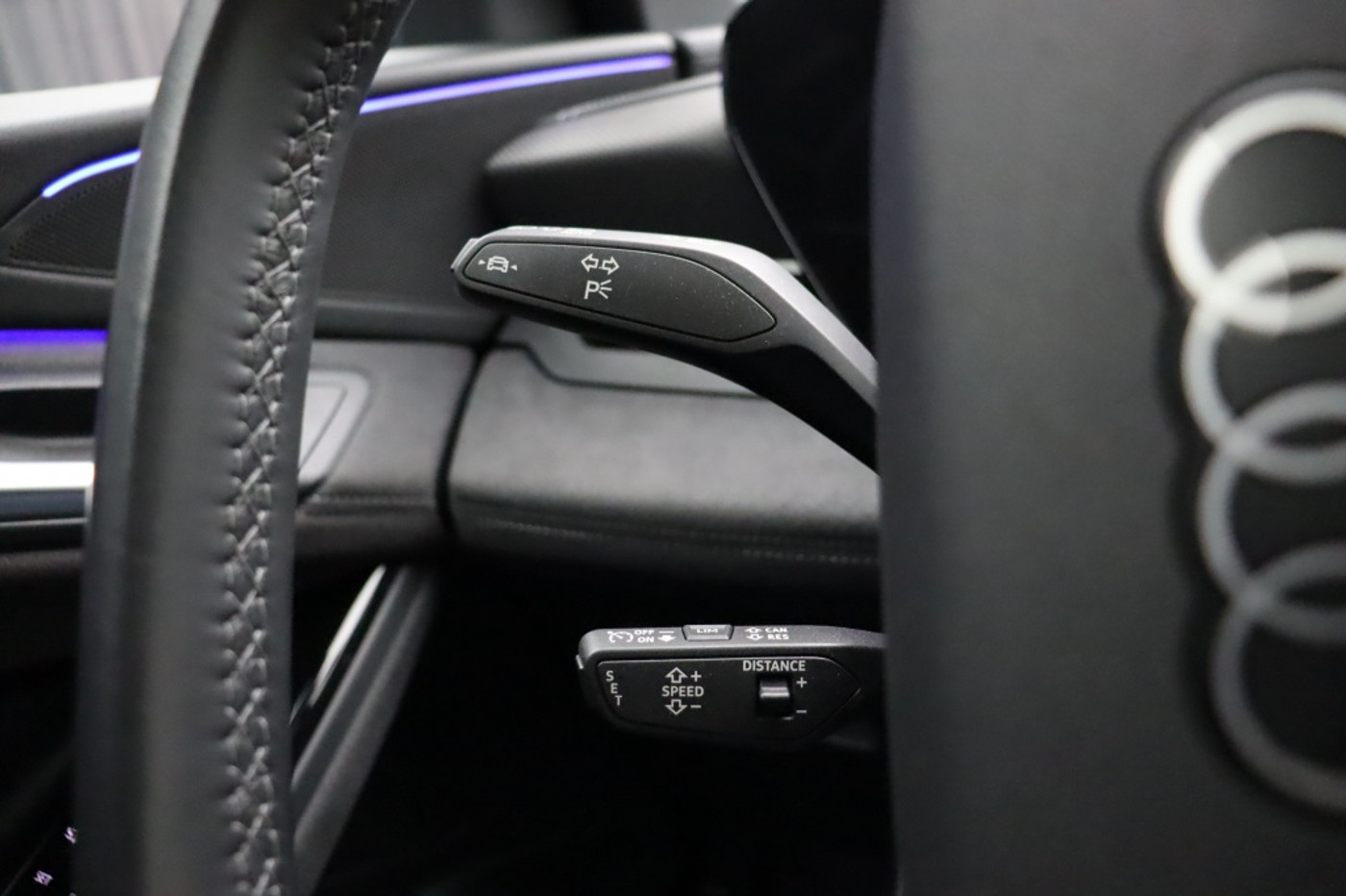 Foto van Audi Q6 Suv E-tron Quattro