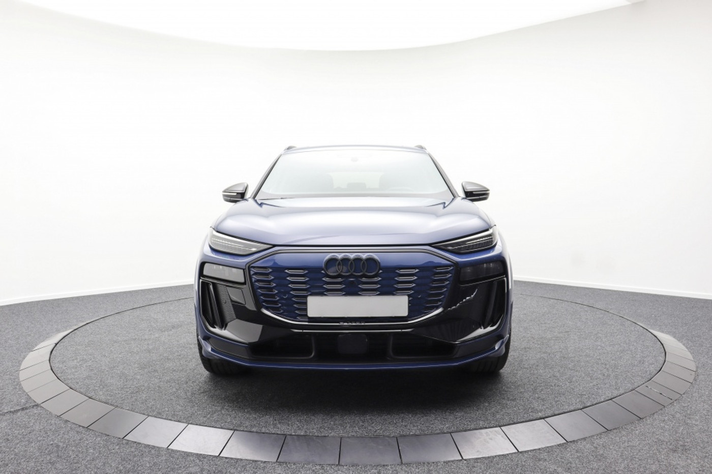 Foto van Audi Q6 Suv E-tron Quattro