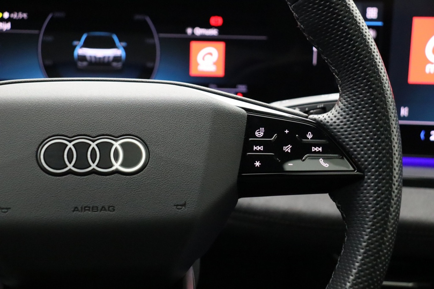Foto van Audi Q6 Suv E-tron Quattro