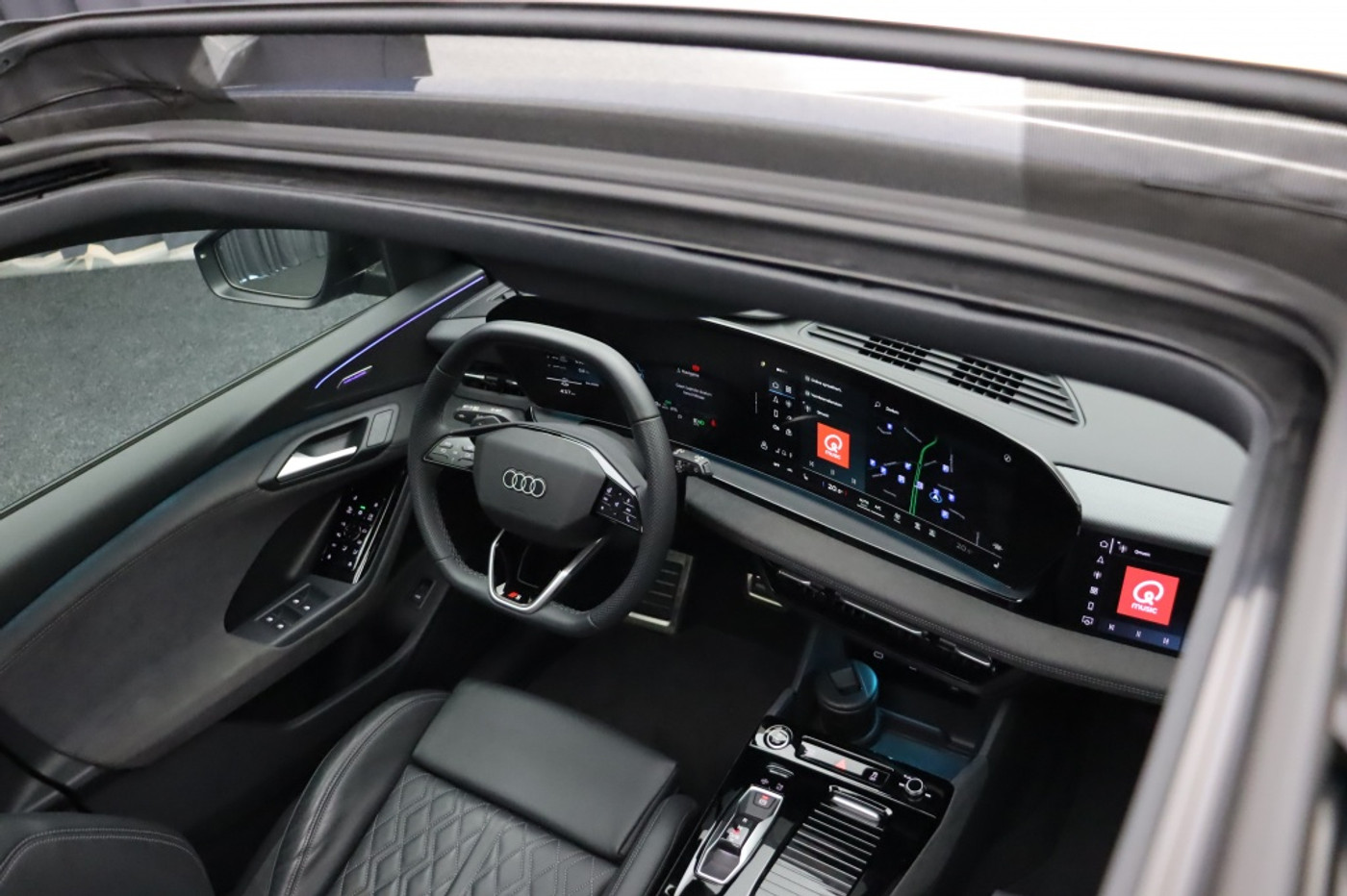 Foto van Audi Q6 Suv E-tron Quattro