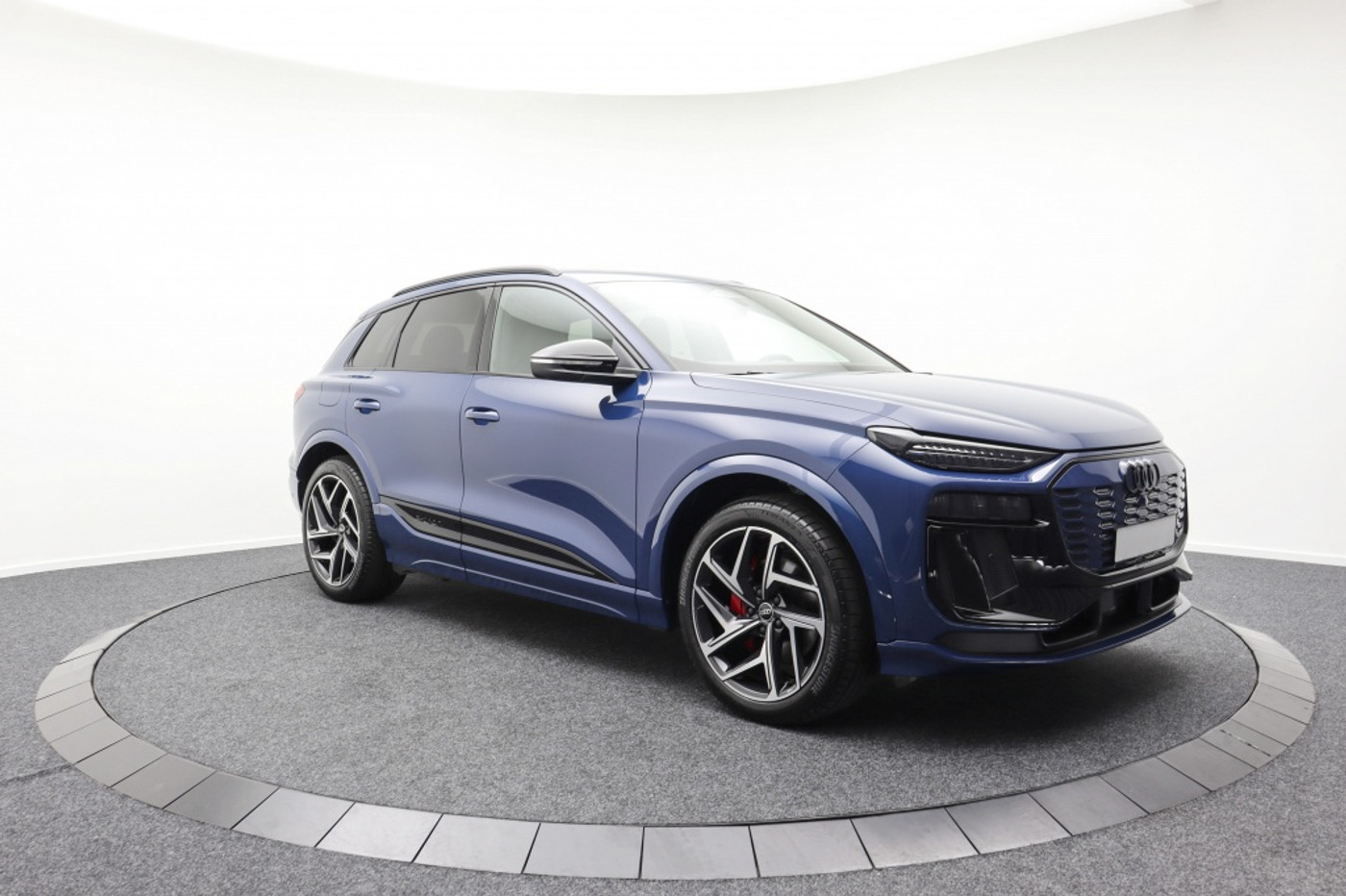 Foto van Audi Q6 Suv E-tron Quattro