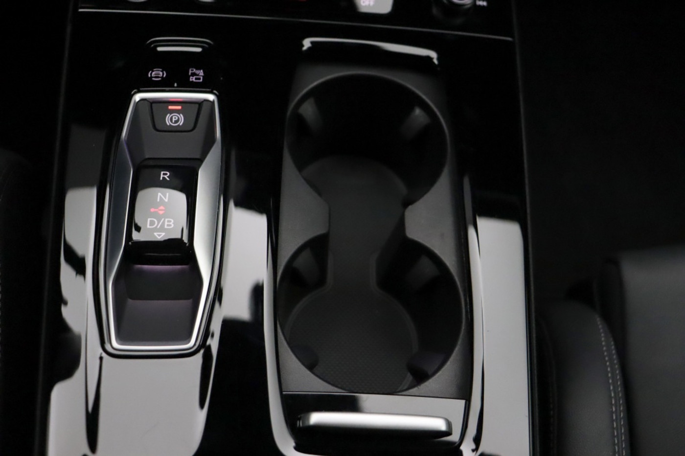 Foto van Audi Q6 Suv E-tron Quattro