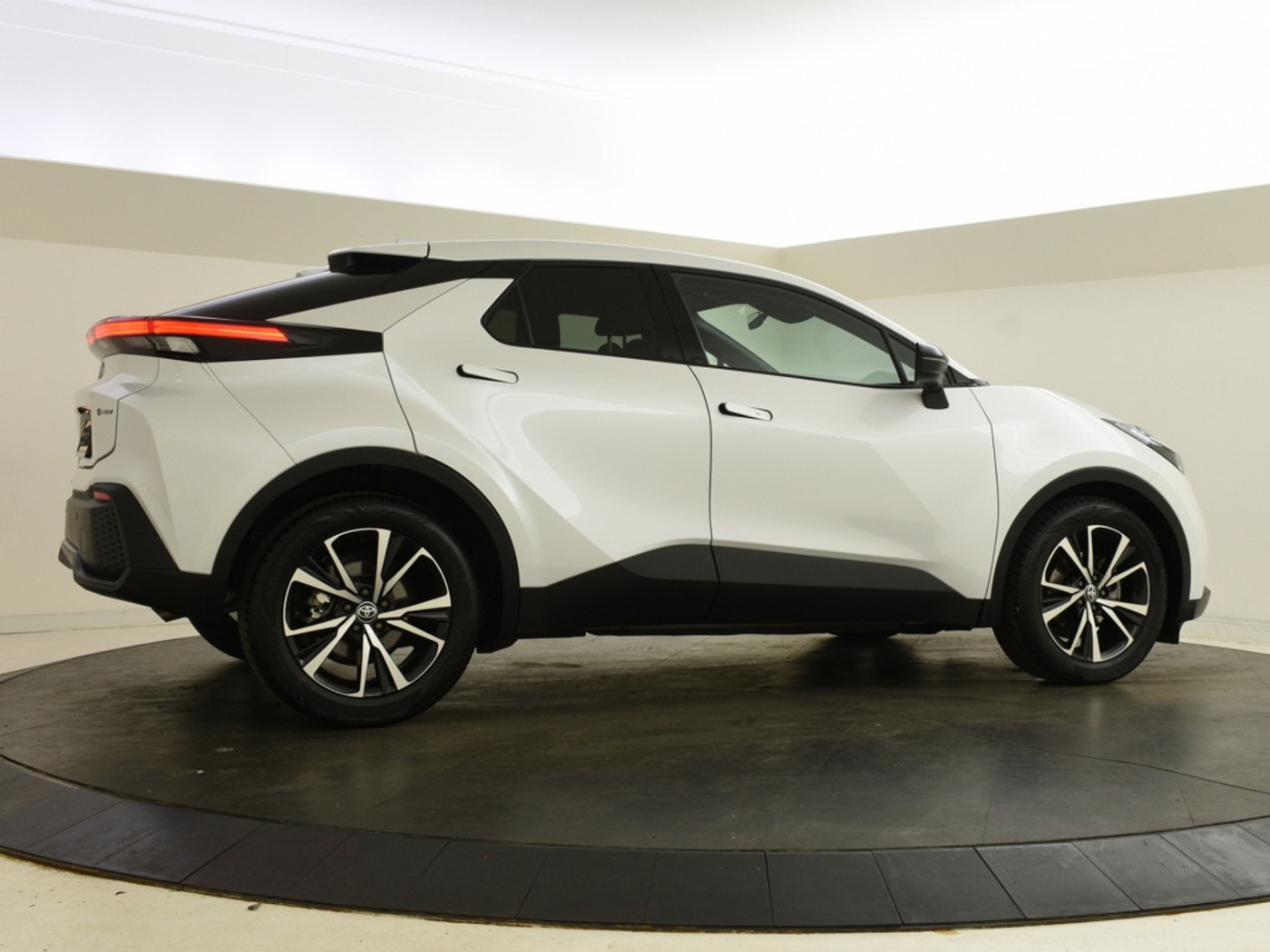 Foto van Toyota Toyota C-hr