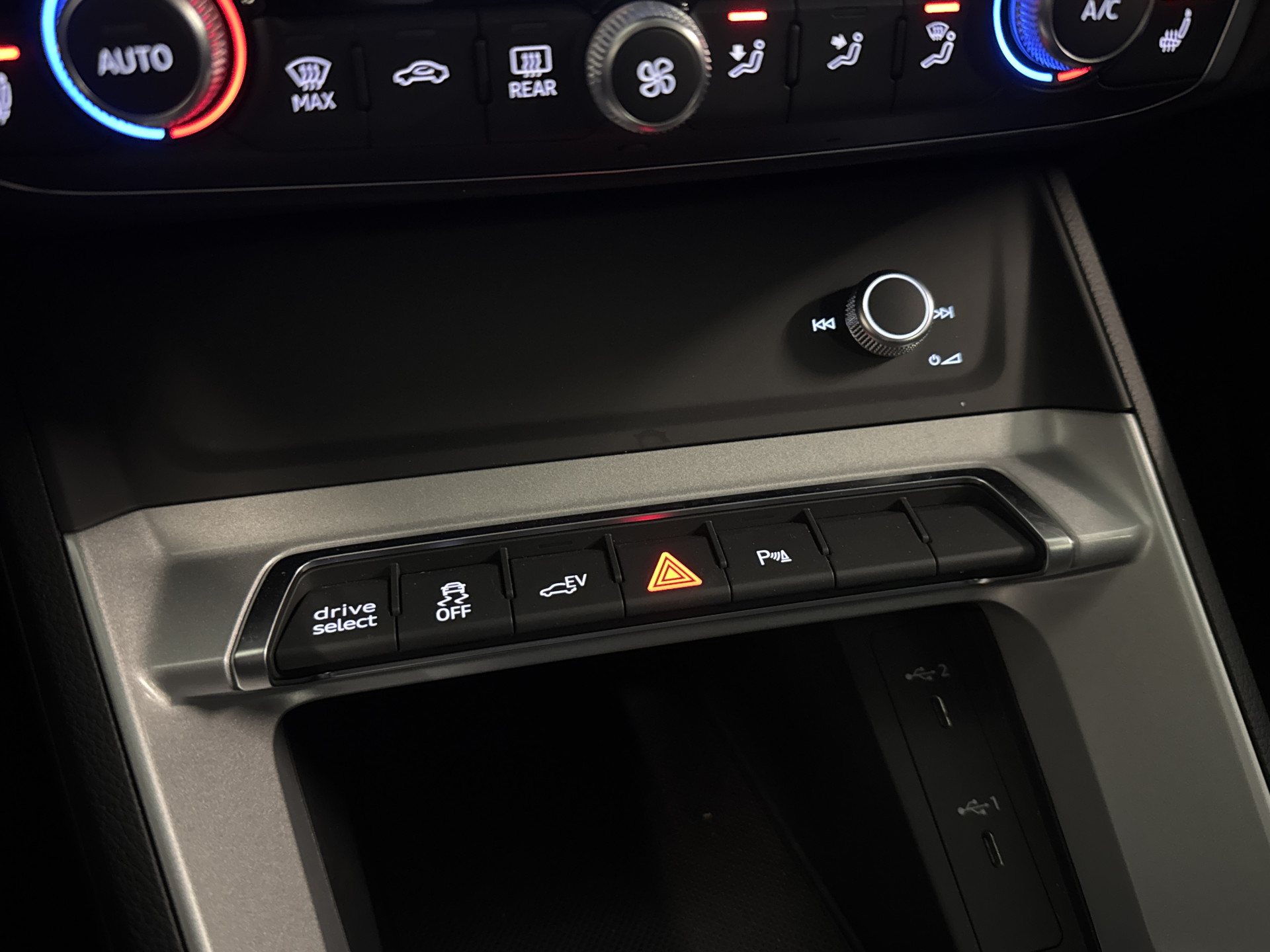 Foto van Audi Q3 E-tron
