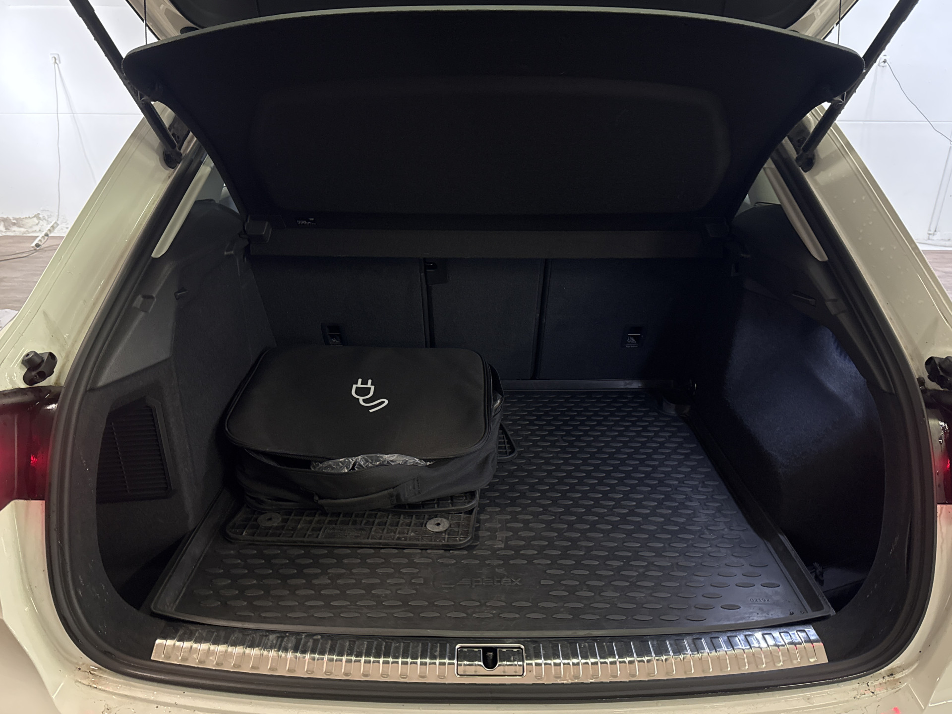 Foto van Audi Q3 E-tron