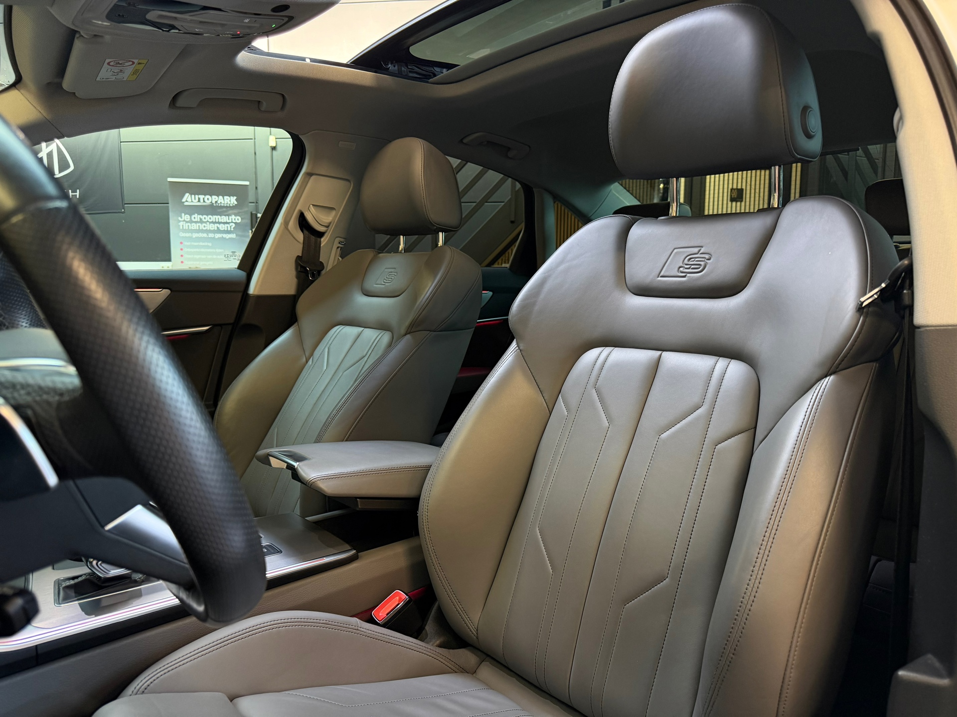 Foto van Audi A6 55 TFSI E