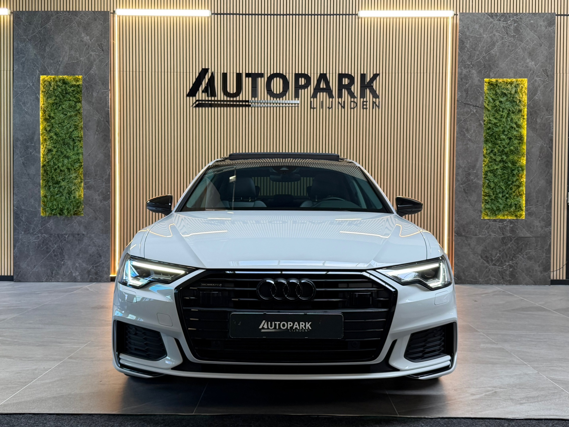 Foto van Audi A6 55 TFSI E