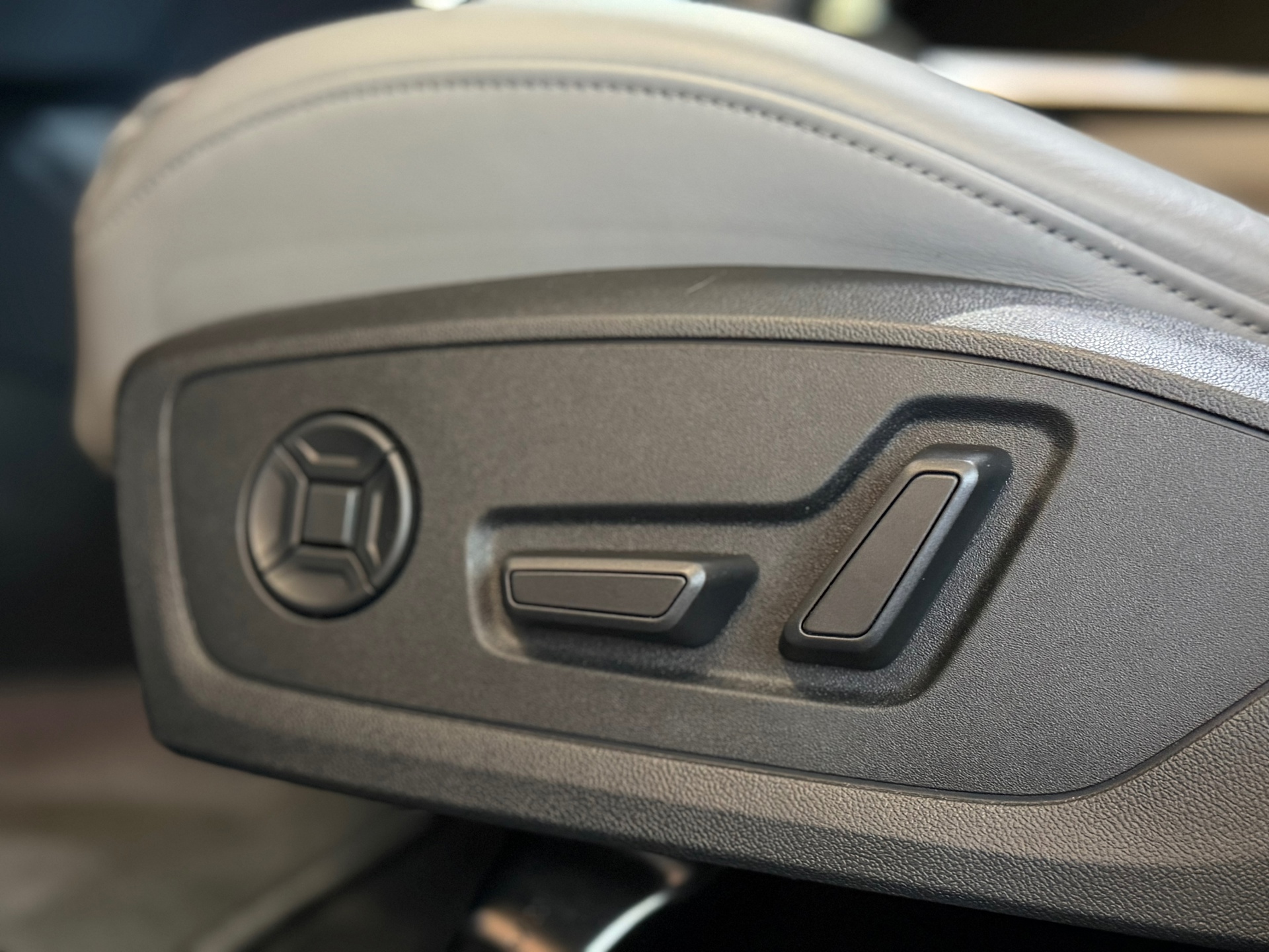 Foto van Audi A6 55 TFSI E