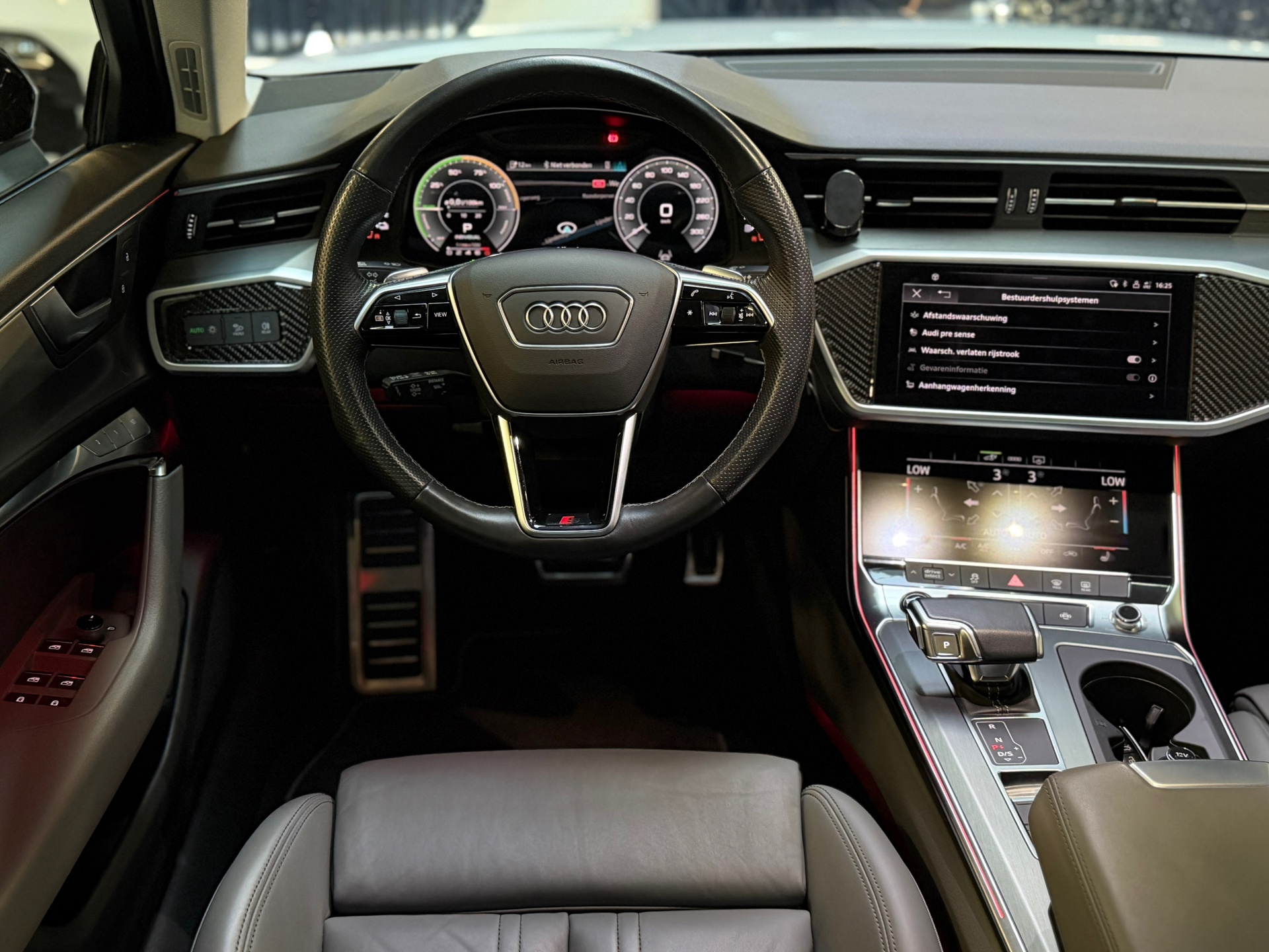 Foto van Audi A6 55 TFSI E