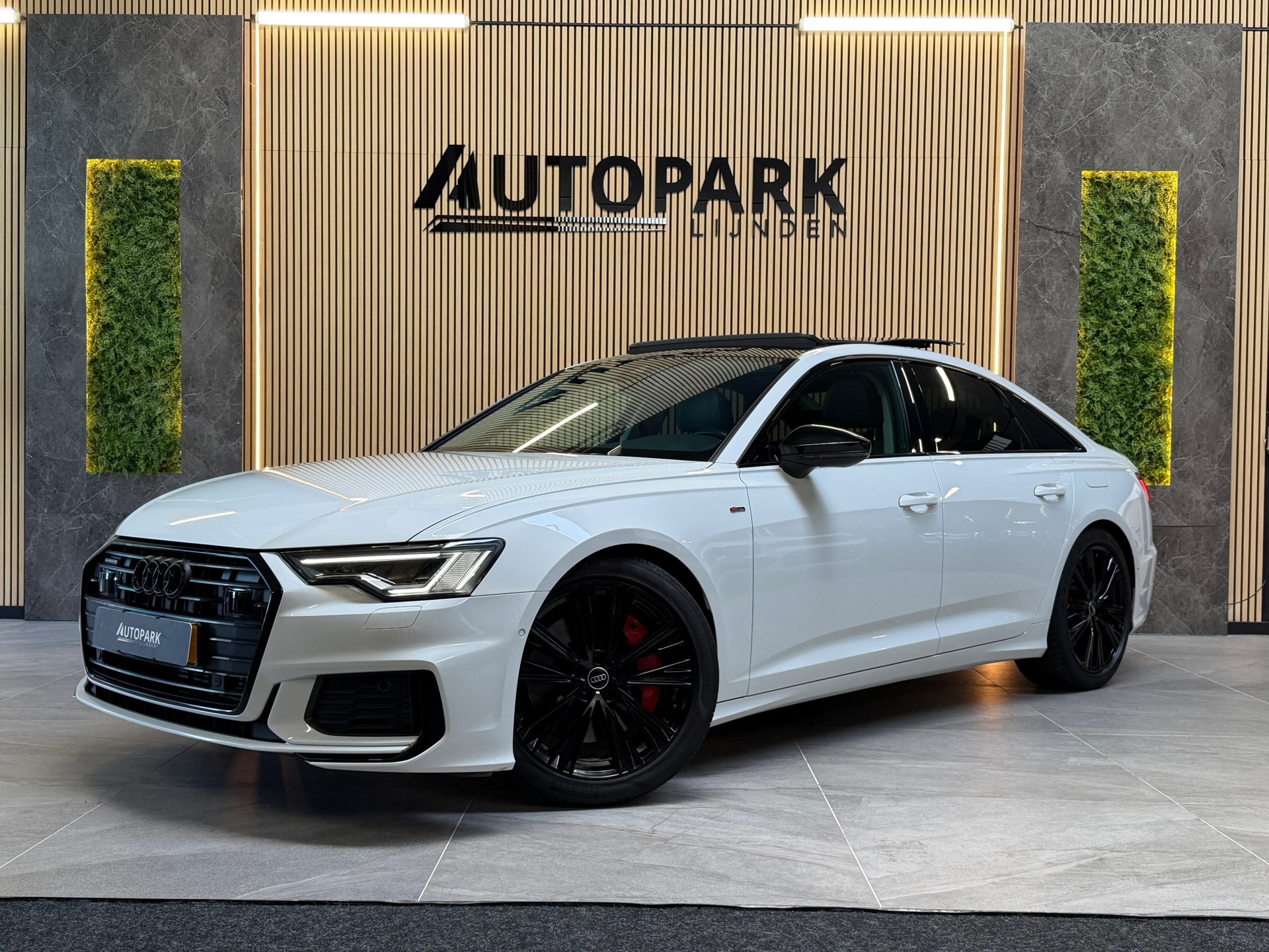 Audi A6 55 TFSI E 55 TFSI e quattro  3X S-LINE|PANO|MATRIX LED|MEMORY|KEYLESS|CARPLAY|SFEERVERLICHTING|NIGHTPAKKET|DEALER ONDERHOUD 2022 - voorkant