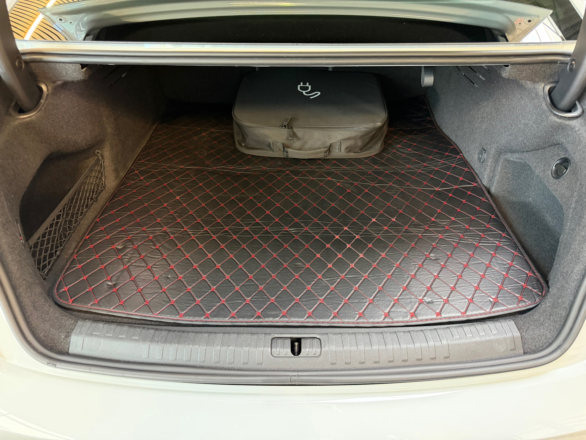 Foto van Audi A6 55 TFSI E