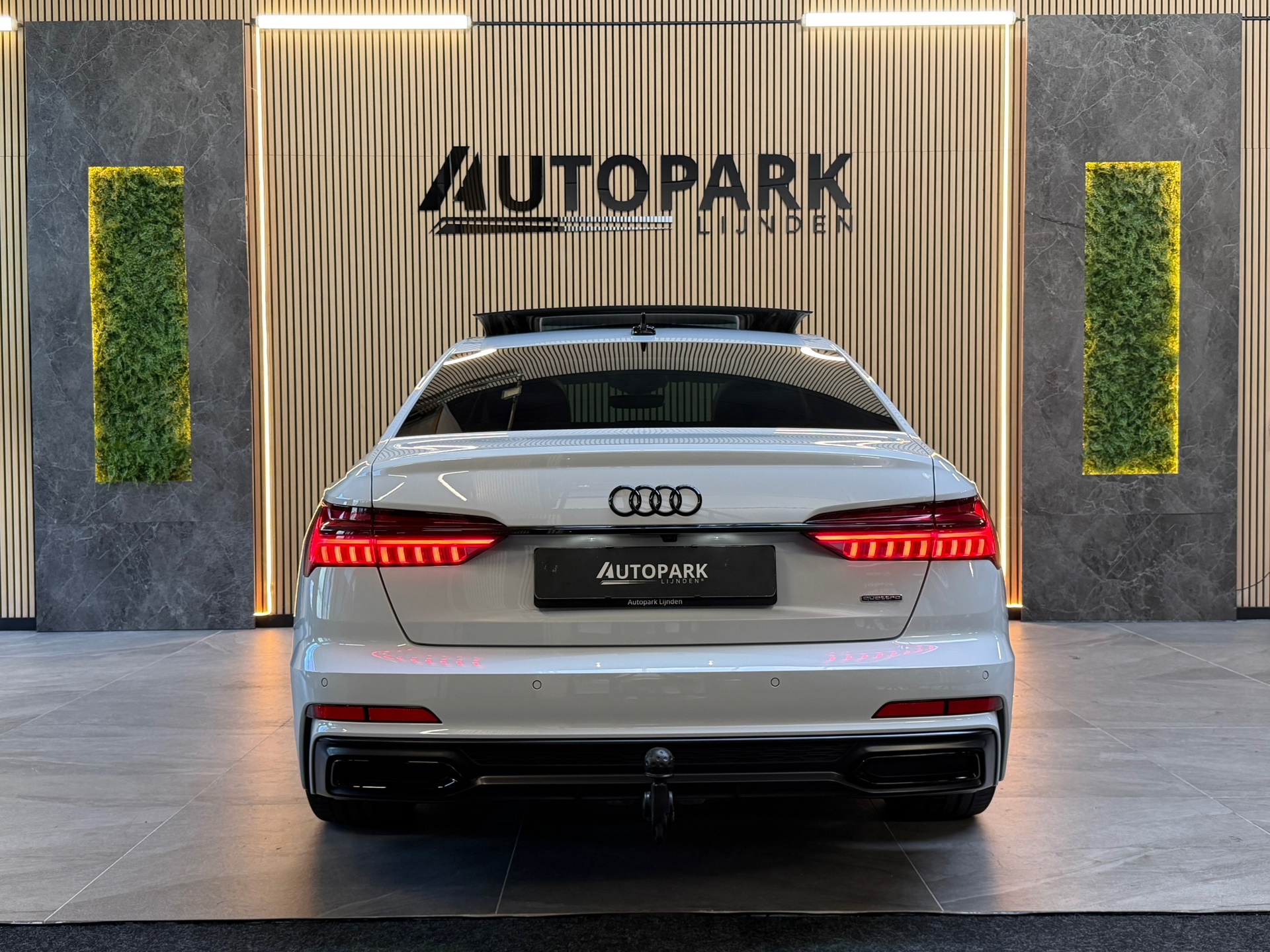 Foto van Audi A6 55 TFSI E