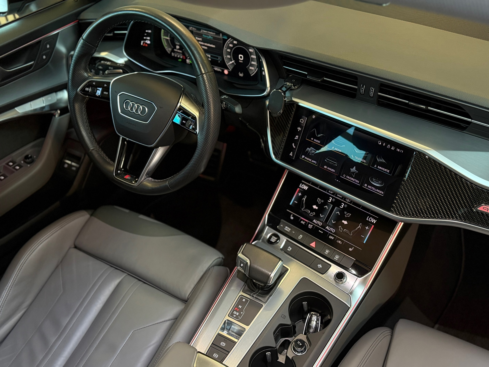 Foto van Audi A6 55 TFSI E