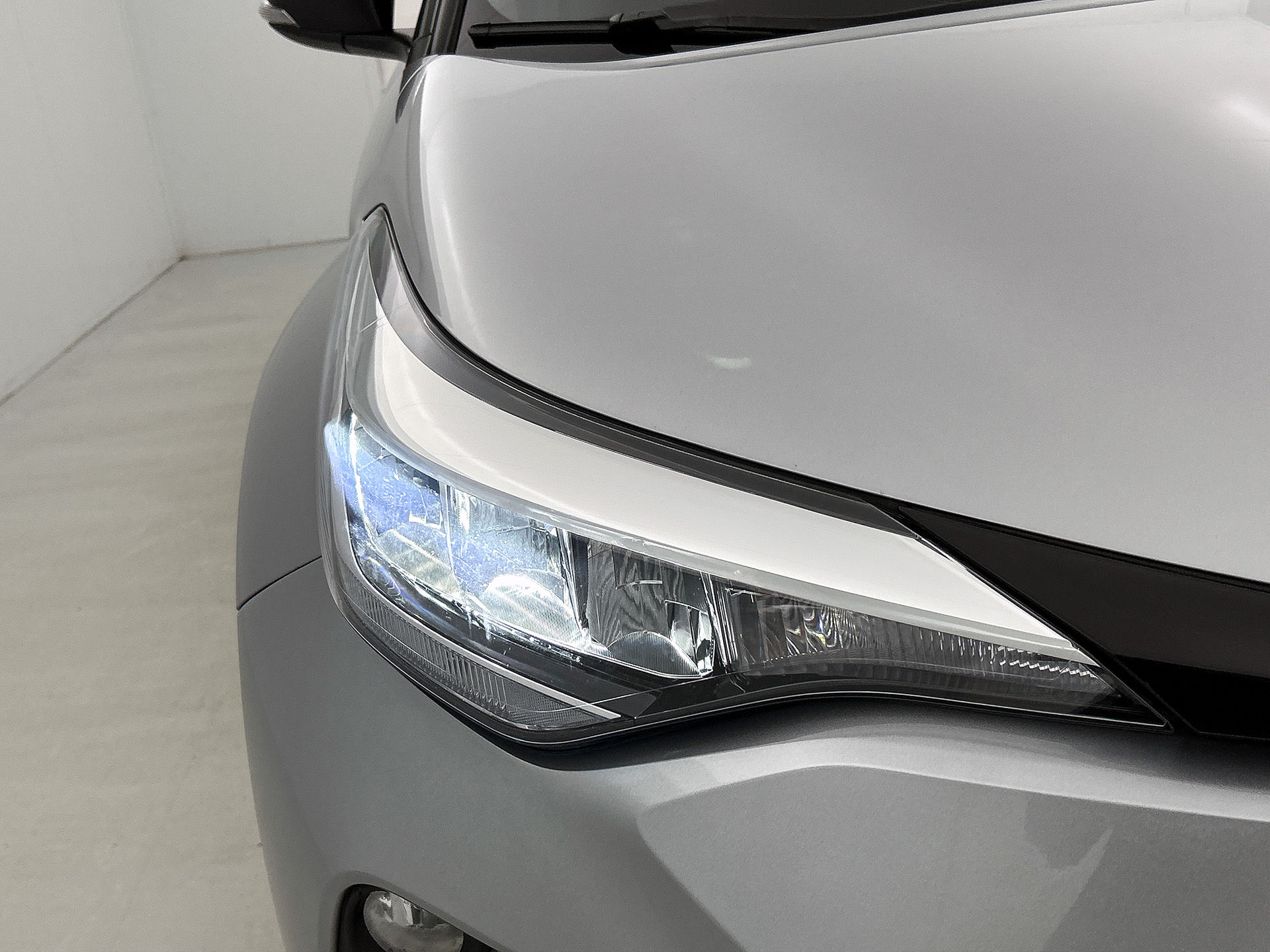 Foto van Toyota Toyota C-hr