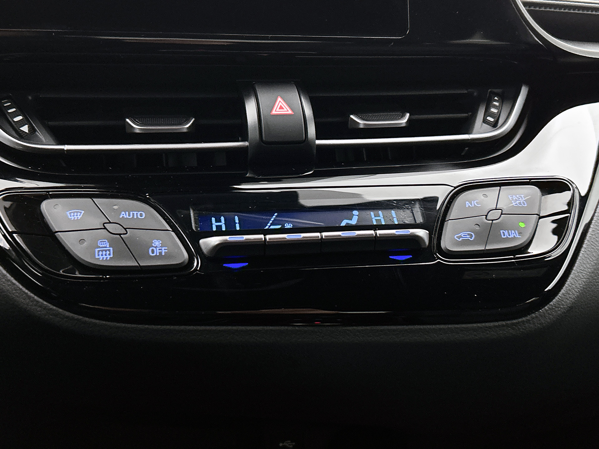 Foto van Toyota Toyota C-hr