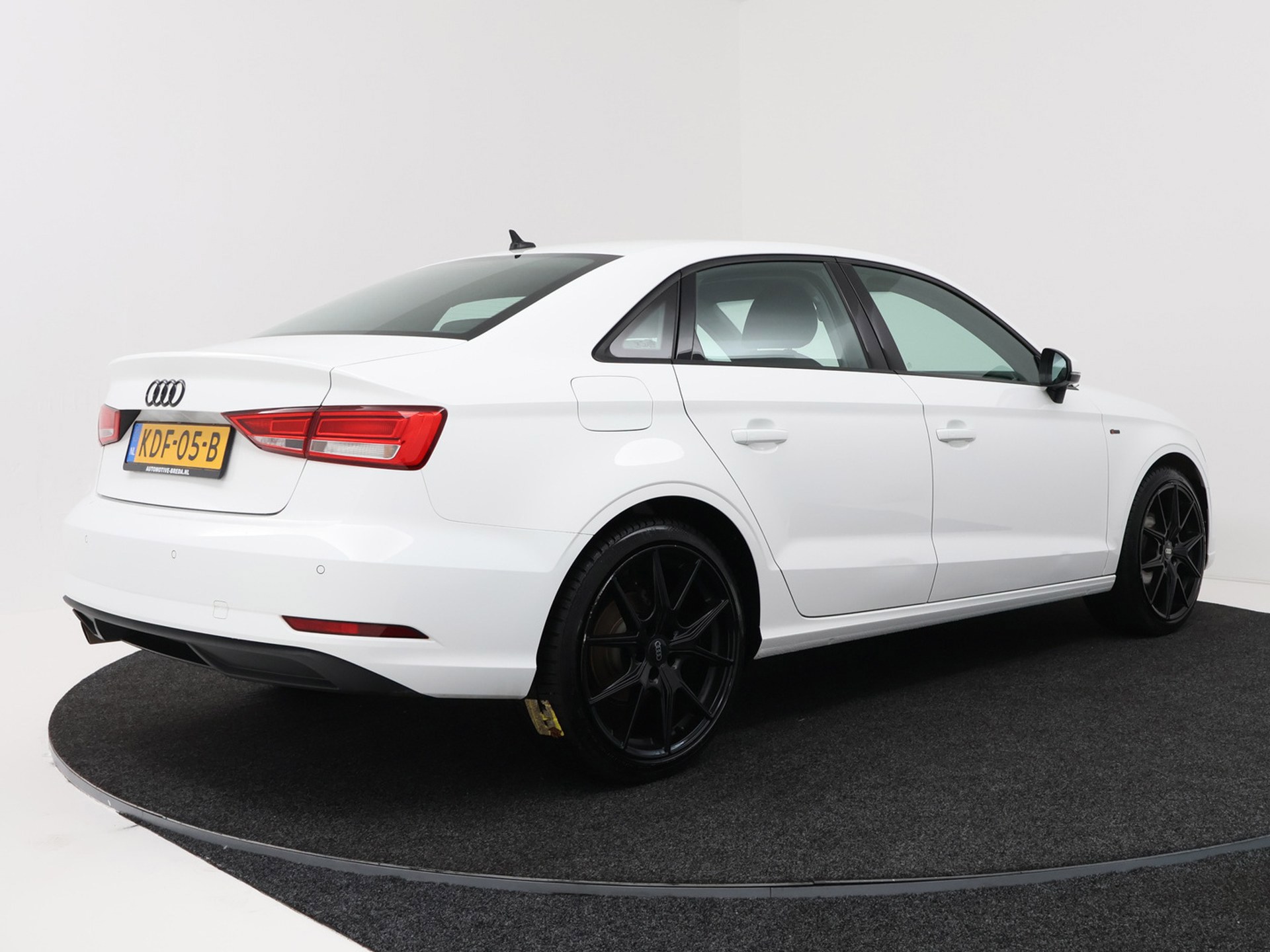 Foto van Audi A3 Limousine