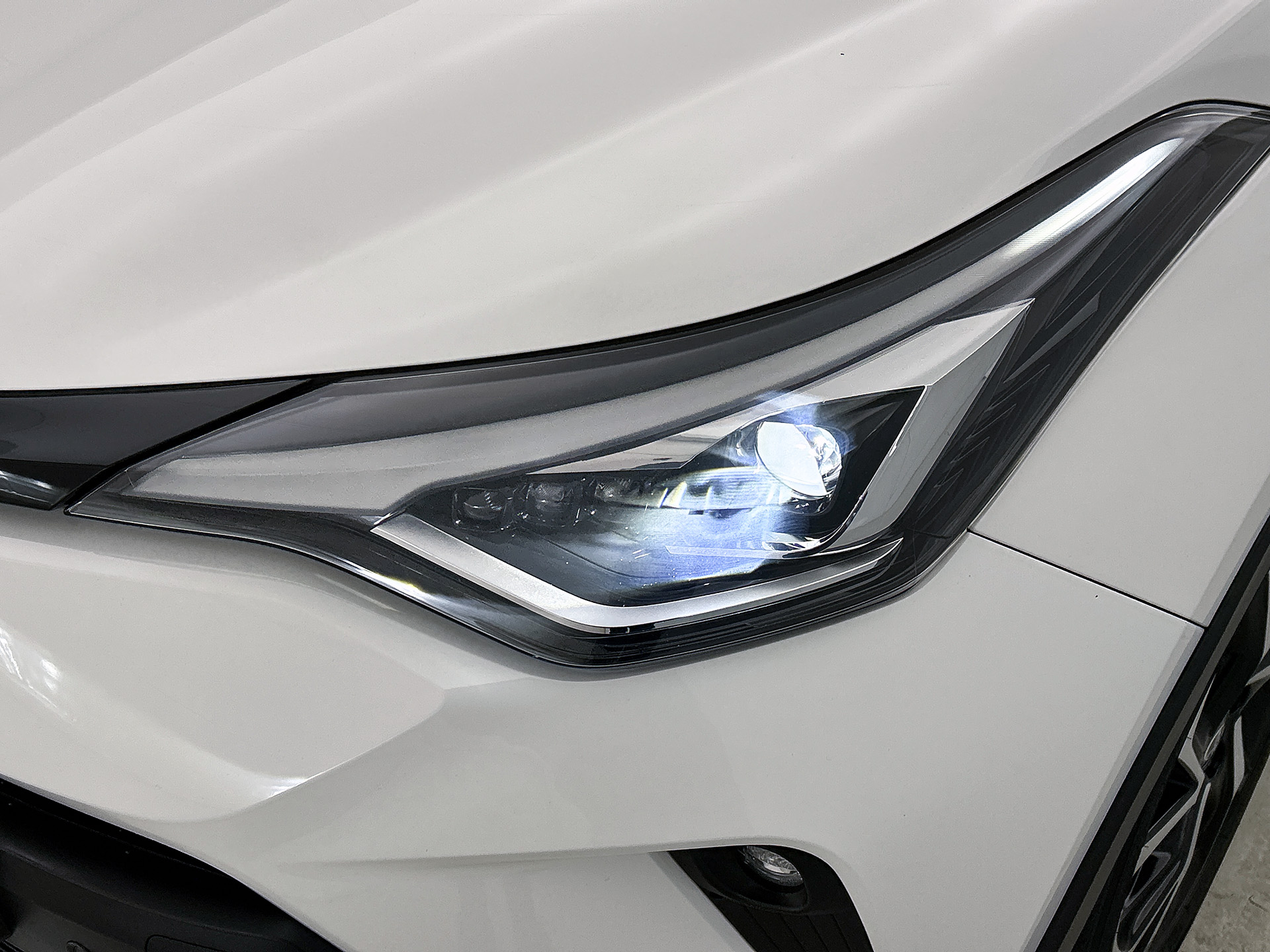 Foto van Toyota Toyota C-hr