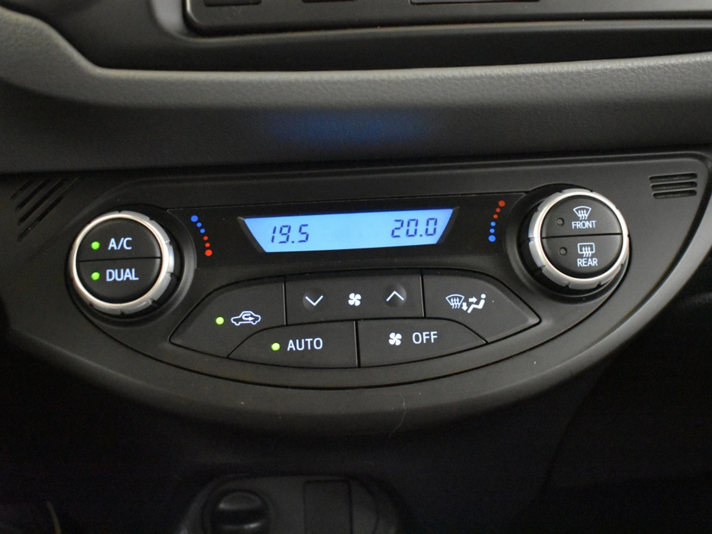 Foto van Toyota Toyota Yaris Hybrid
