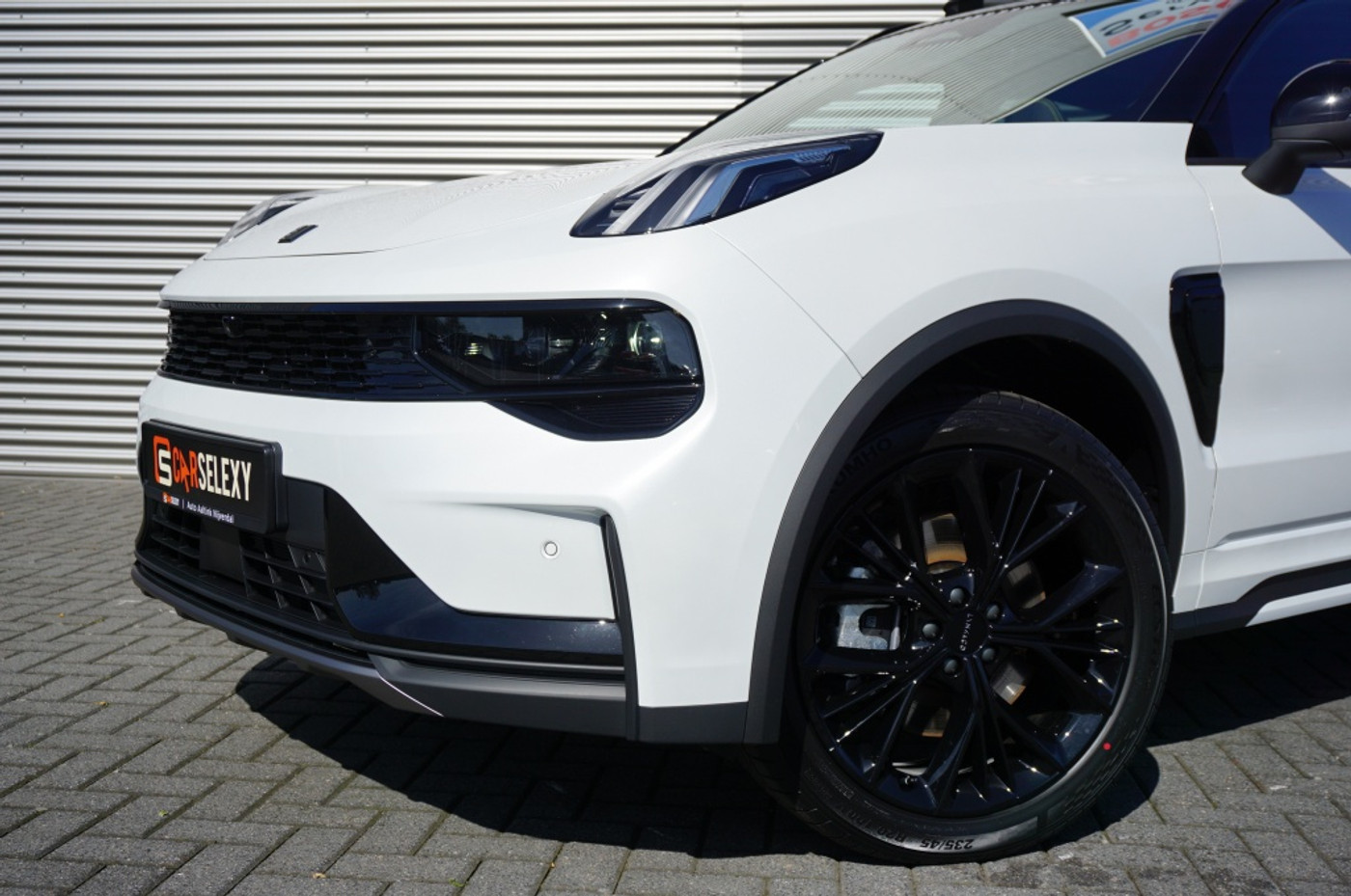 Foto van Lynk&co LYNK & Co 01