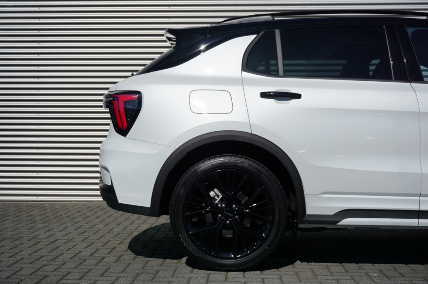 Foto van Lynk&co LYNK & Co 01