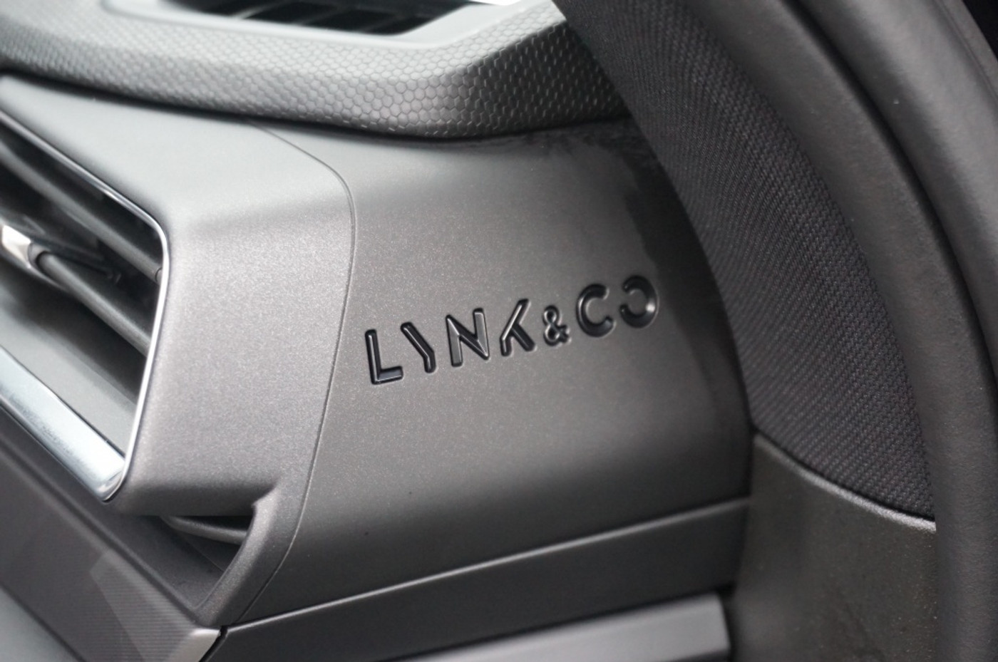 Foto van Lynk&co LYNK & Co 01