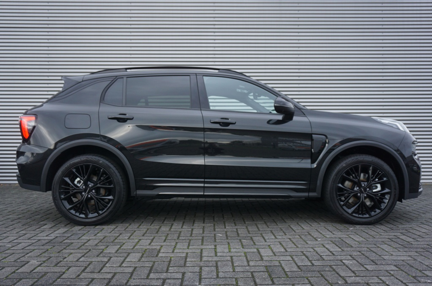 Foto van Lynk&co LYNK & Co 01
