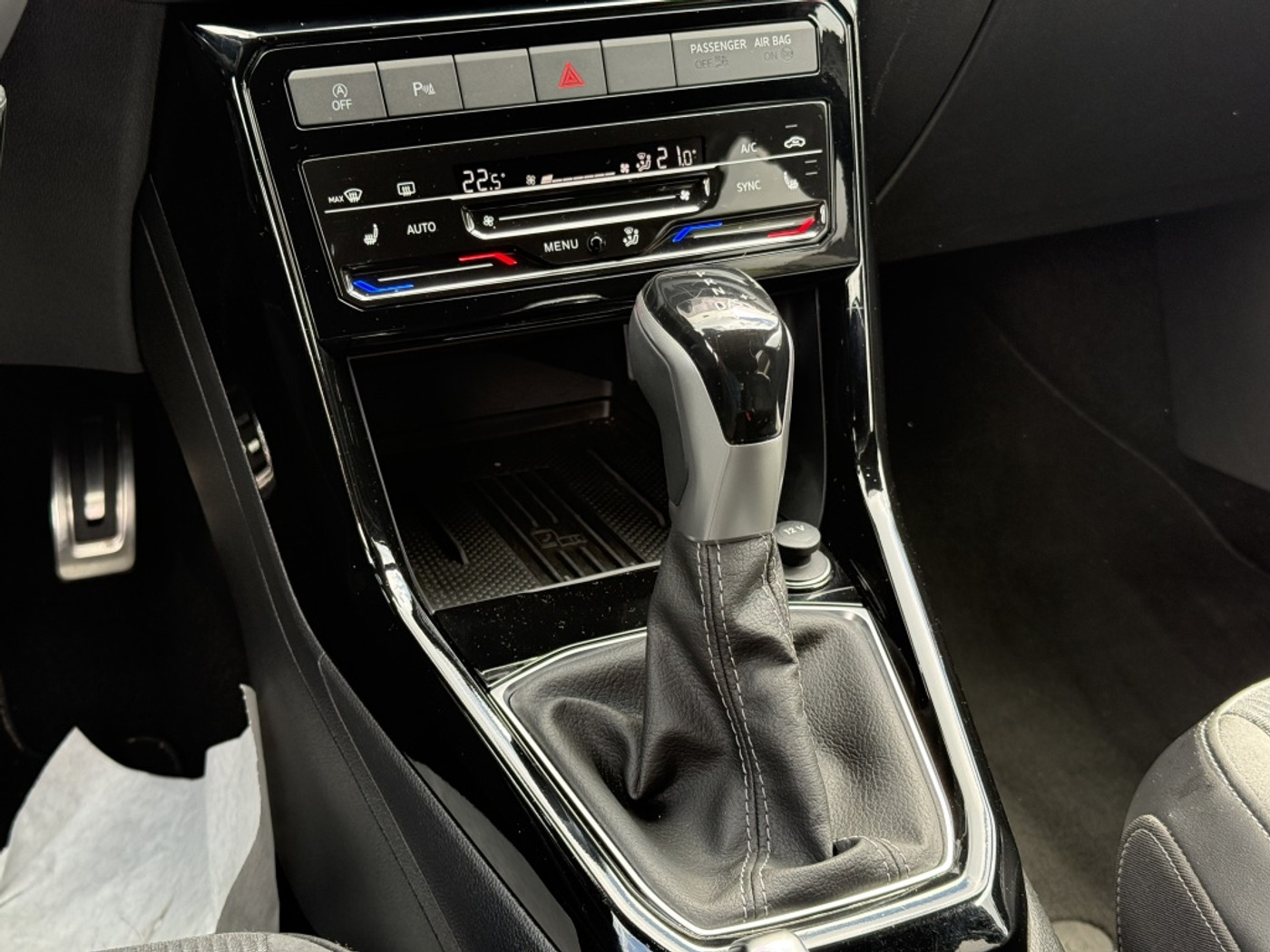 Foto van Volkswagen T-cross