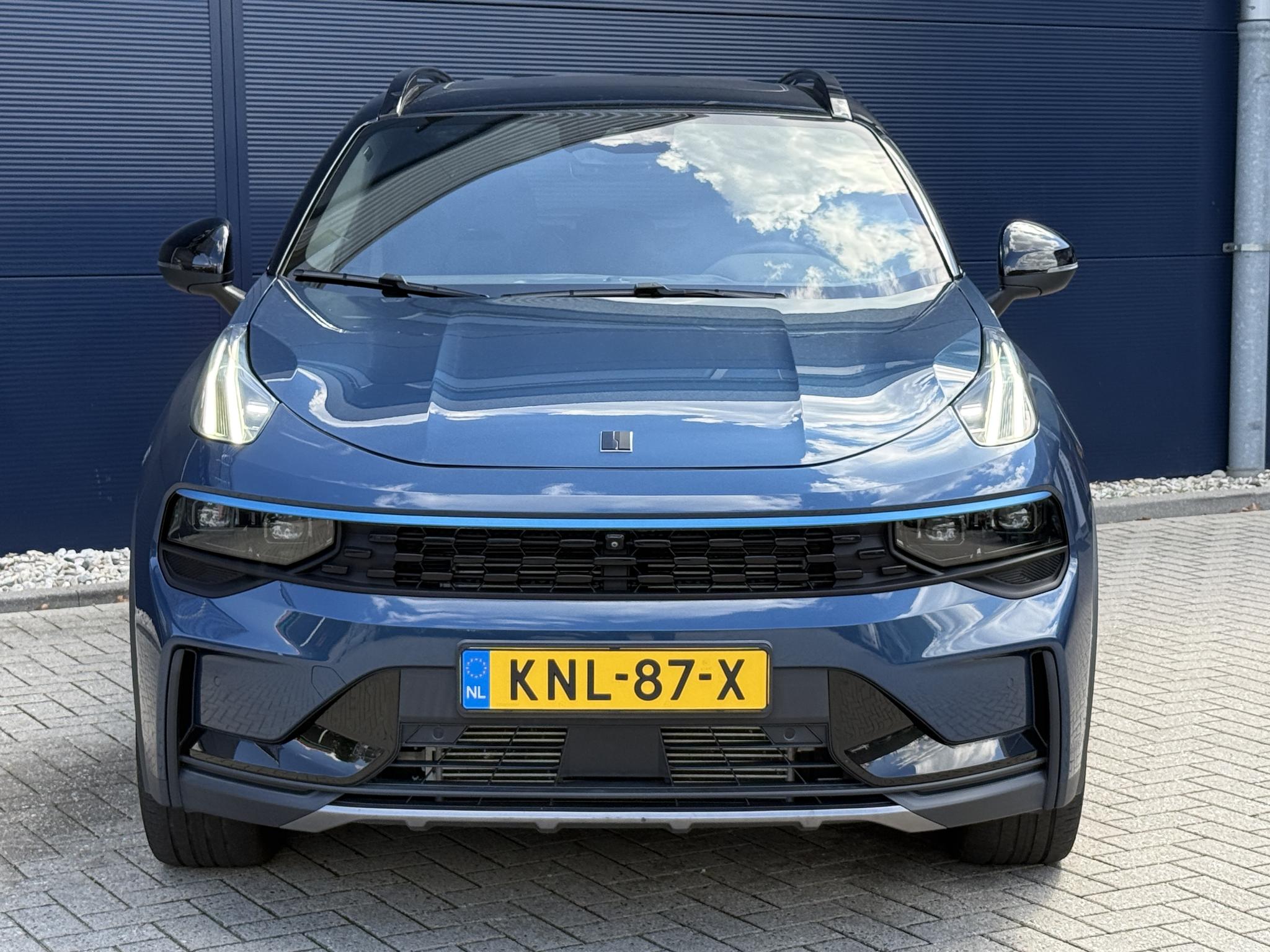 Foto van Lynk&co LYNK & Co 01