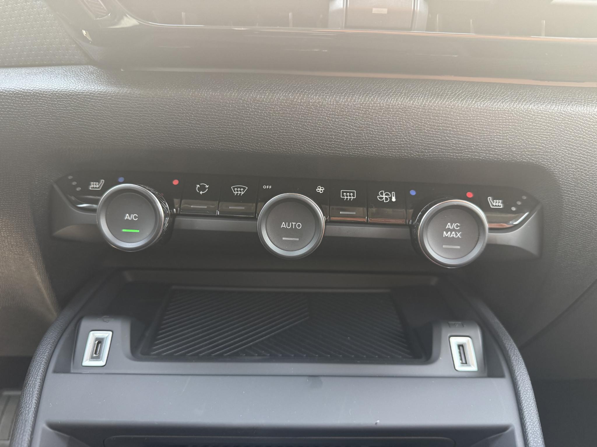 Foto van Citroen E-c4
