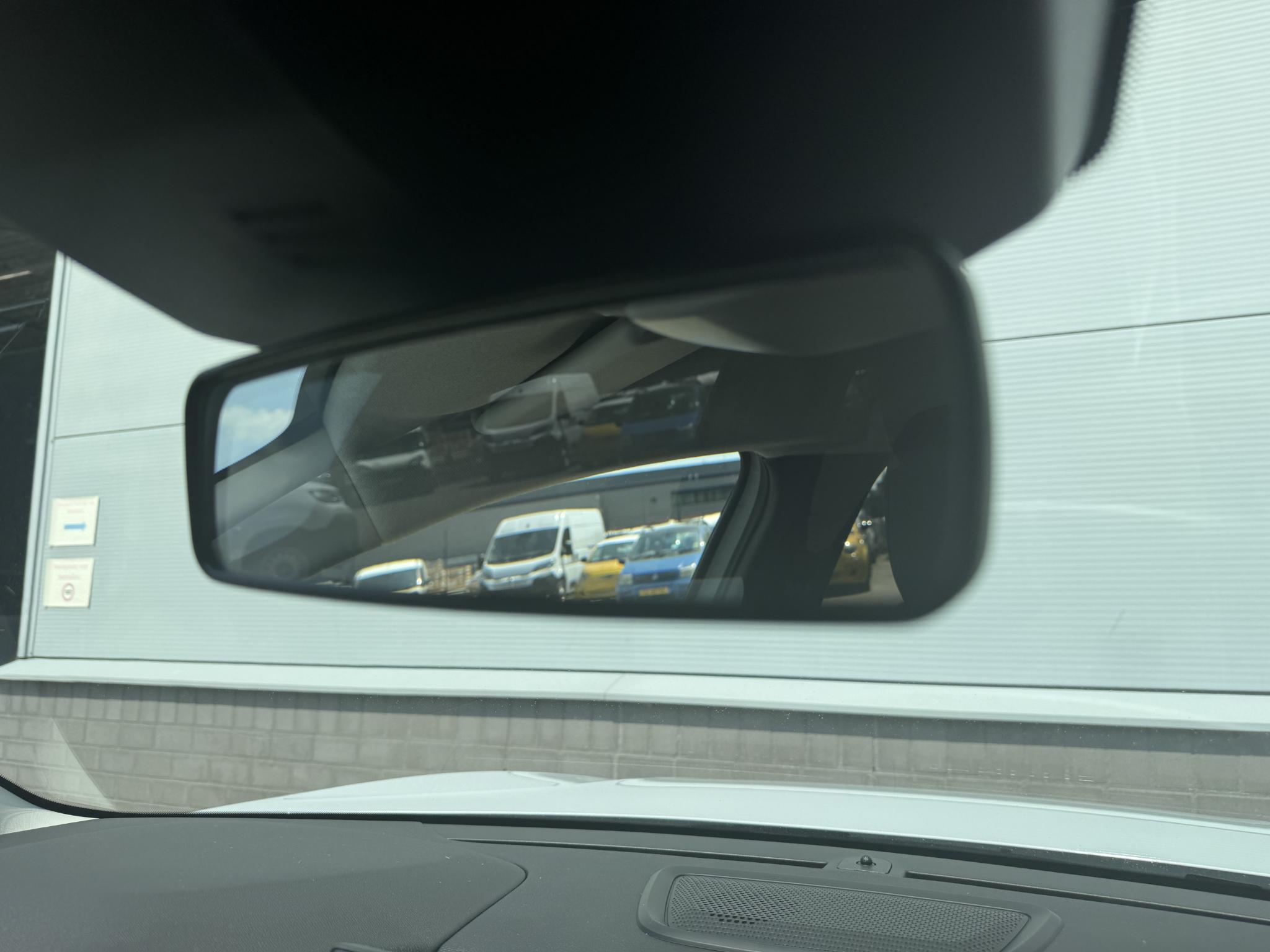 Foto van Citroen E-c4