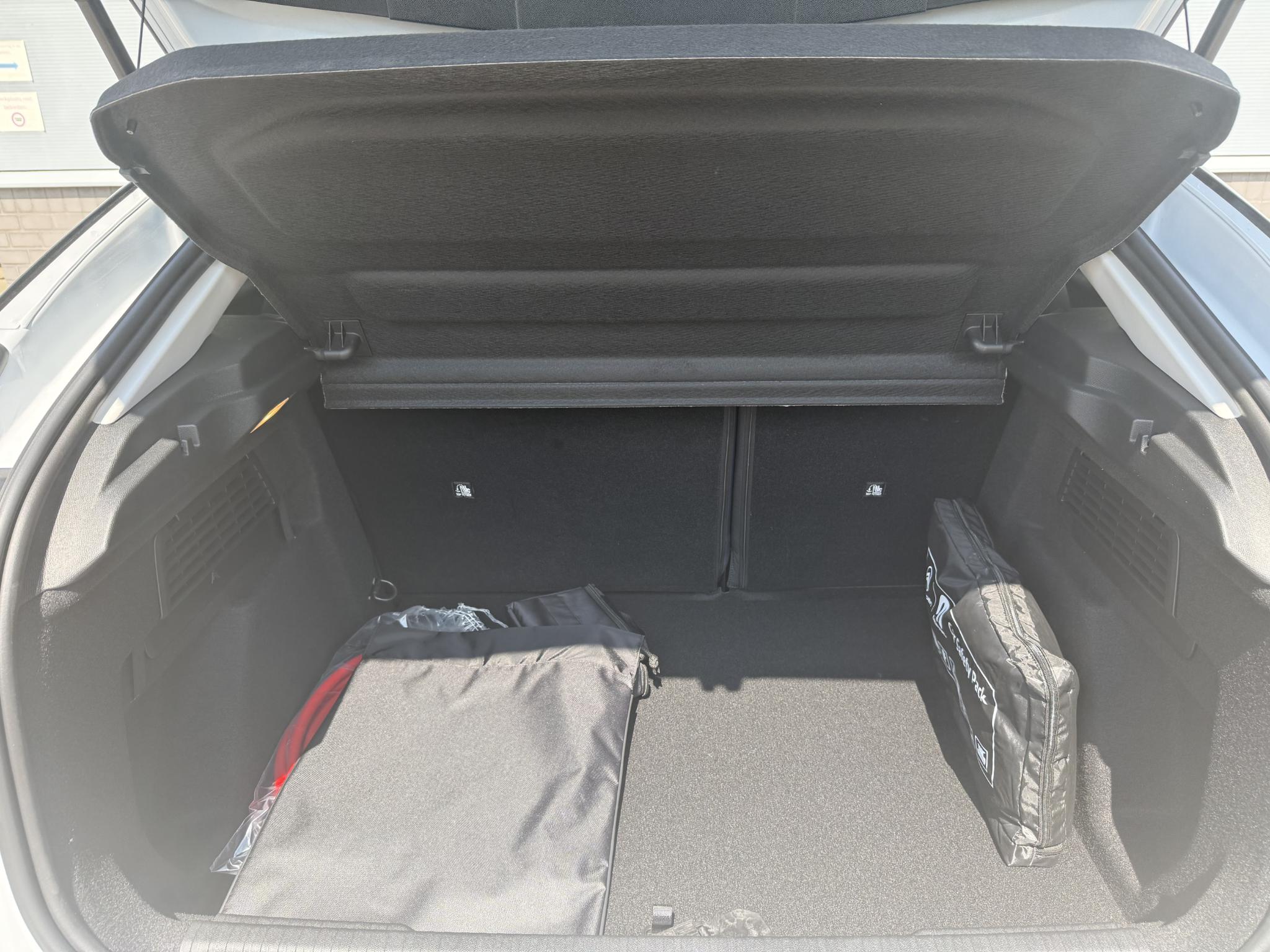 Foto van Citroen E-c4