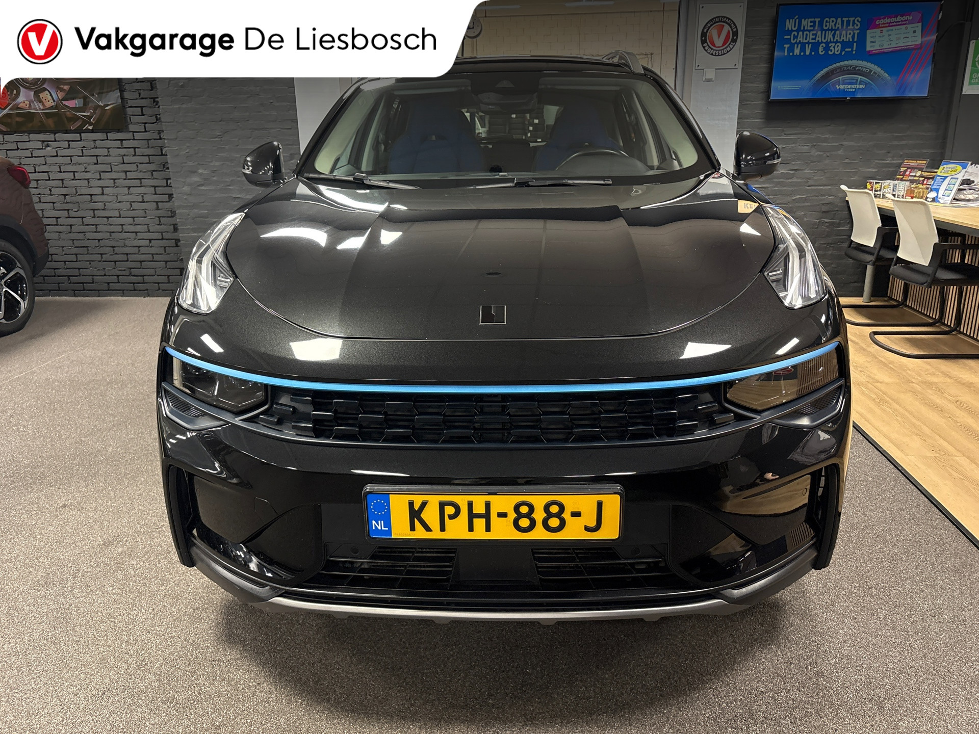Foto van Lynk&co LYNK & Co 01