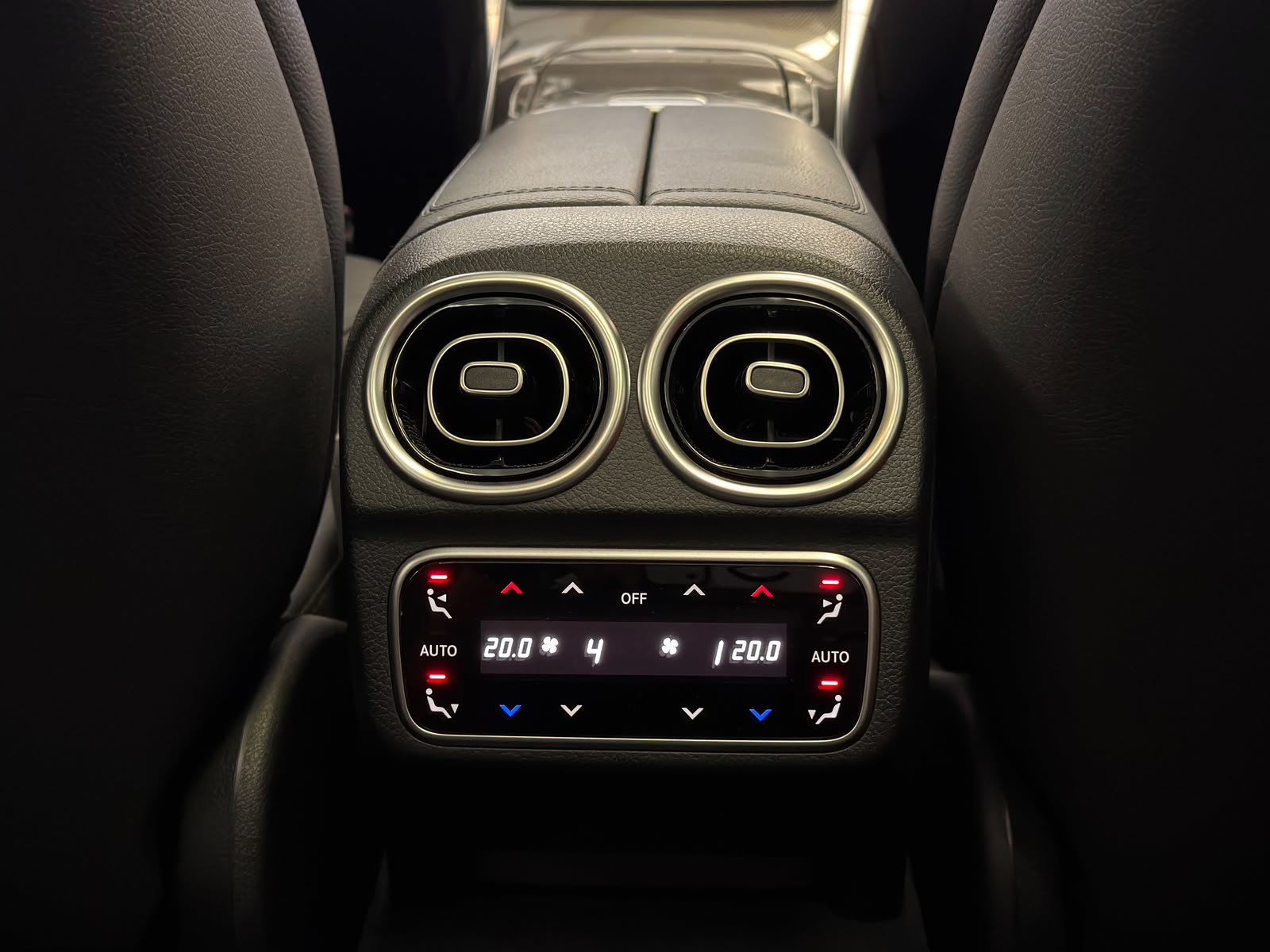 Foto van Mercedes-Benz C 300 E