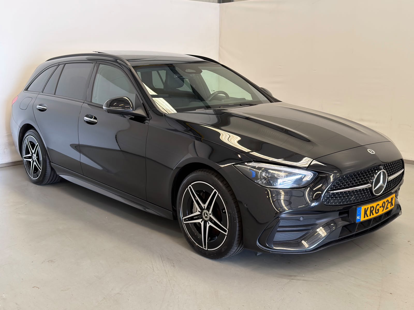 Foto van Mercedes-Benz C 300 E