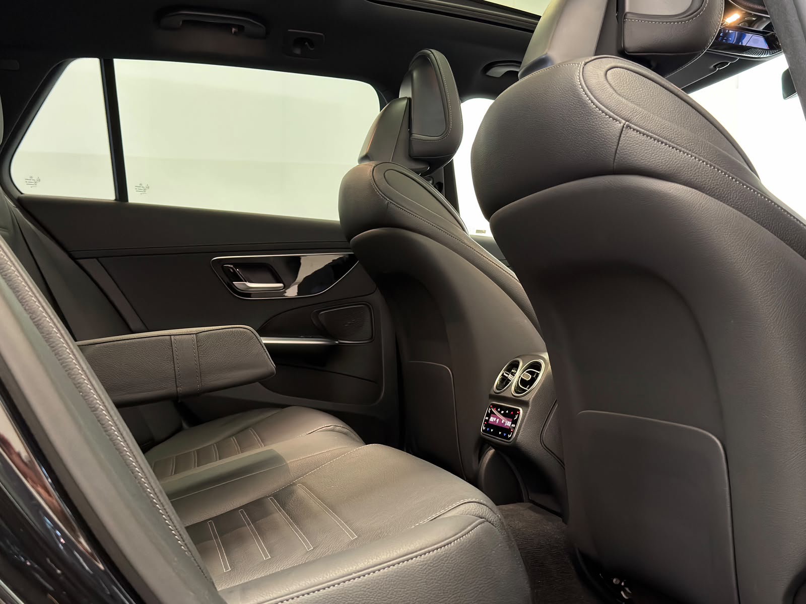 Foto van Mercedes-Benz C 300 E