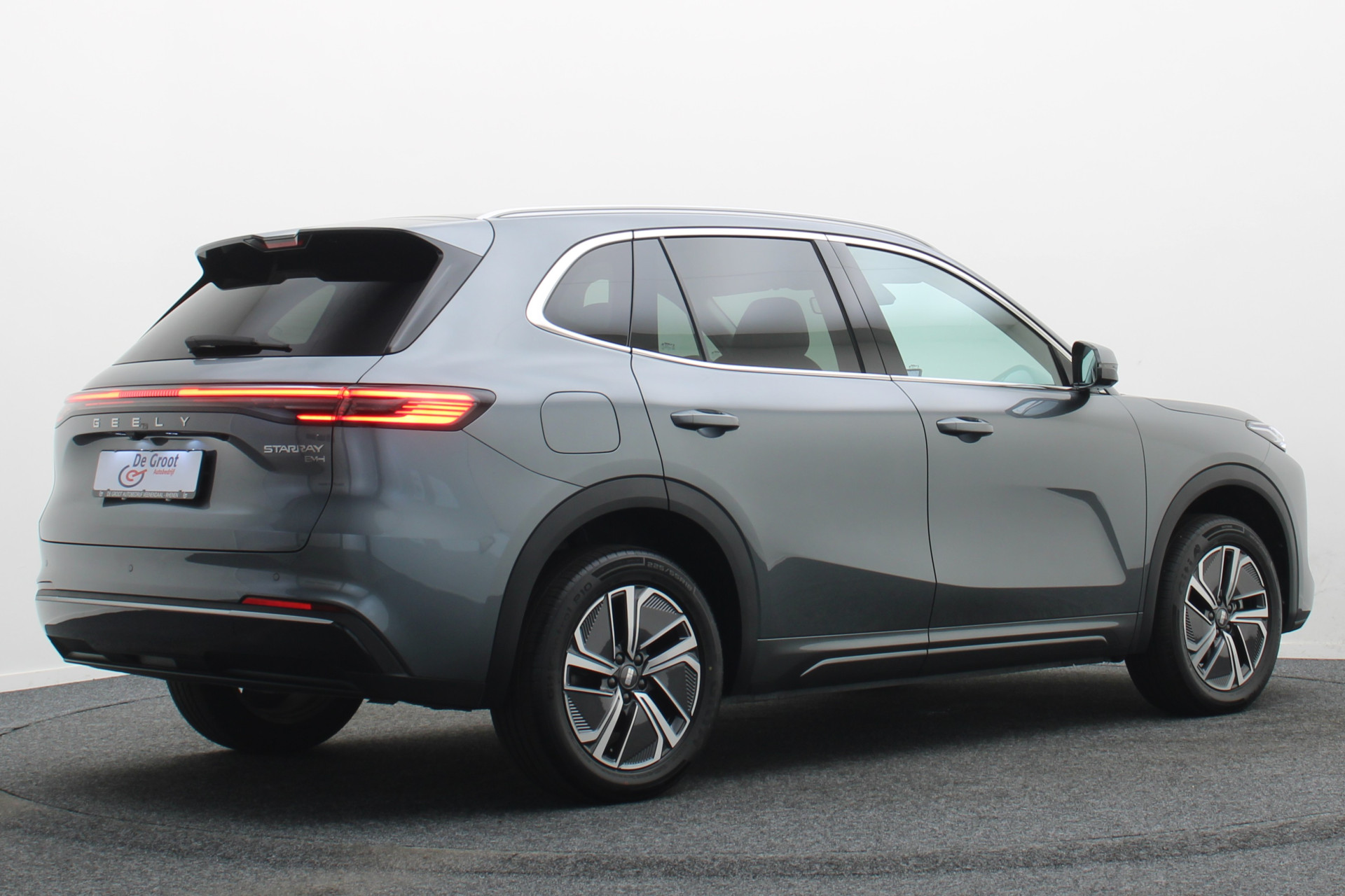 Foto van Geely Starray Em-i