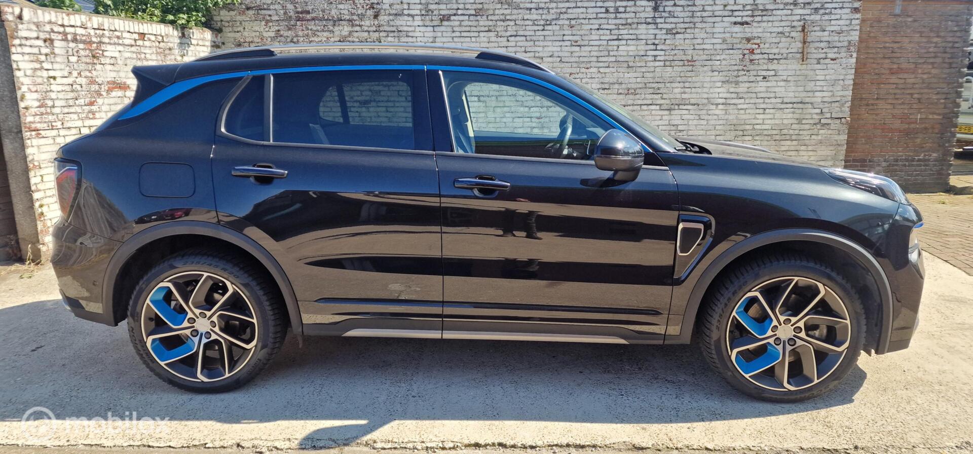 Foto van Lynk&co LYNK & Co 01